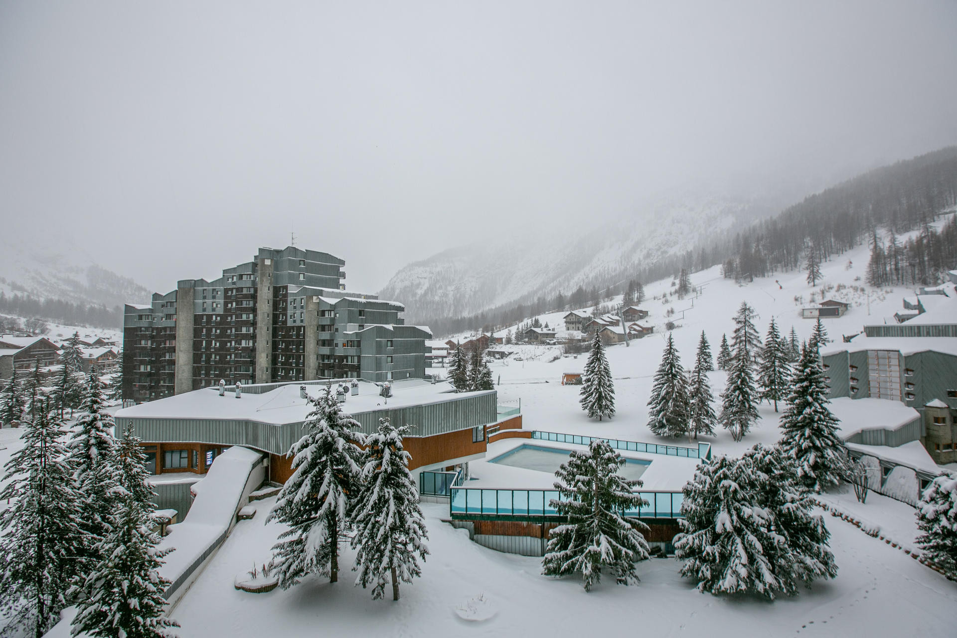 _lv_images__lot_0000240033_12_1456507