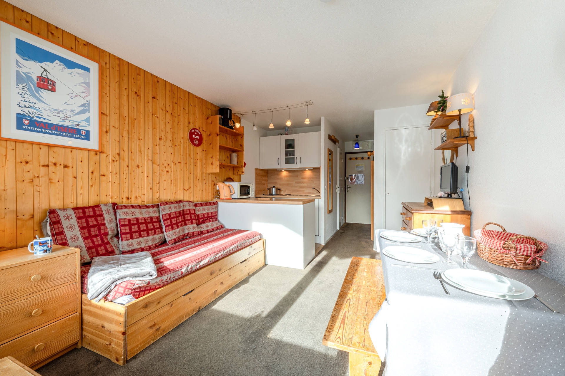 _lv_images__lot_0000240034_03_1455974