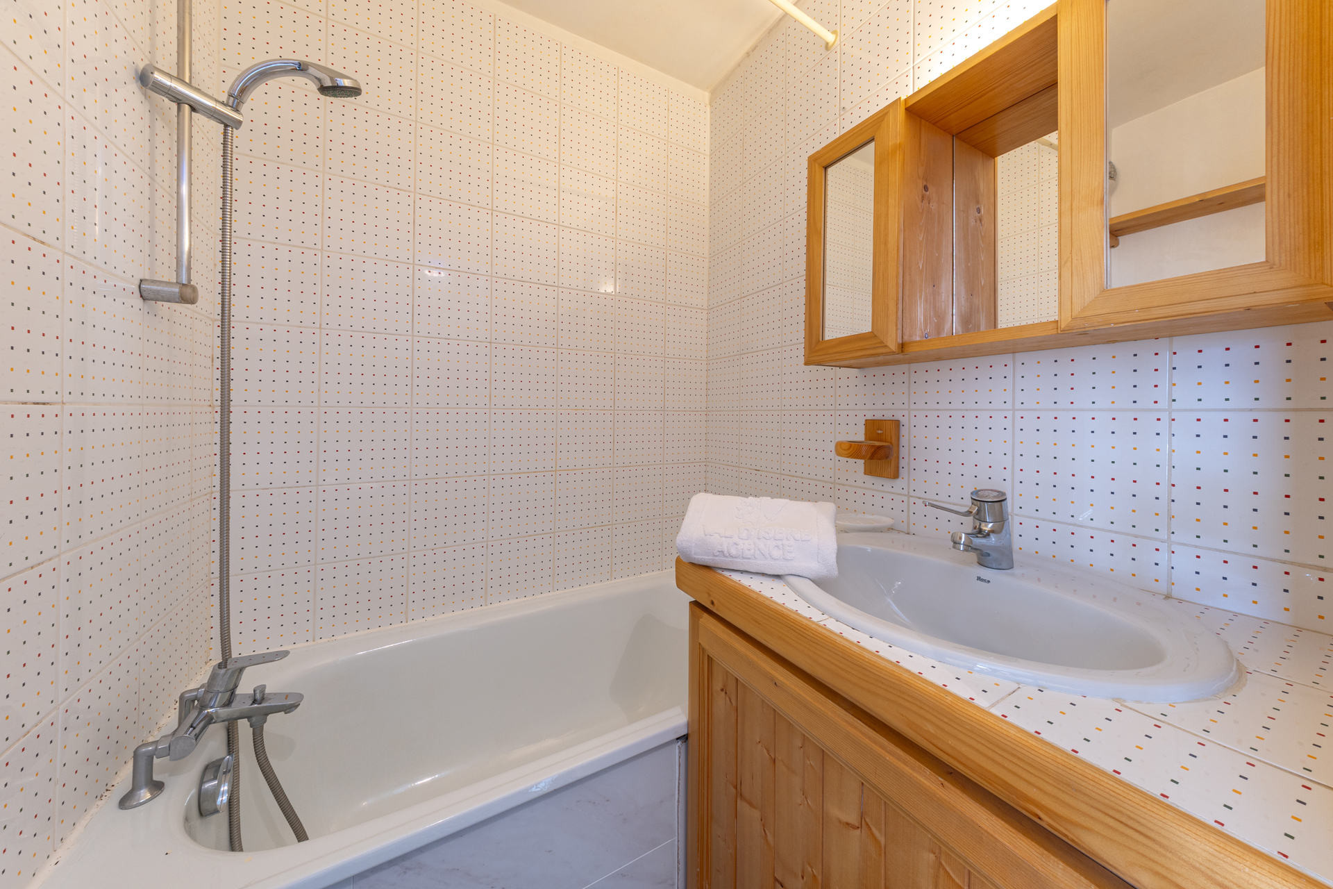 _lv_images__lot_0000240034_10_1455981