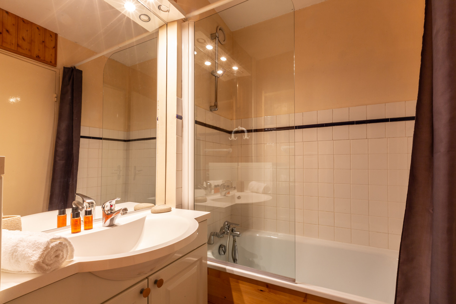 _lv_images__lot_0000240071_10_1457489