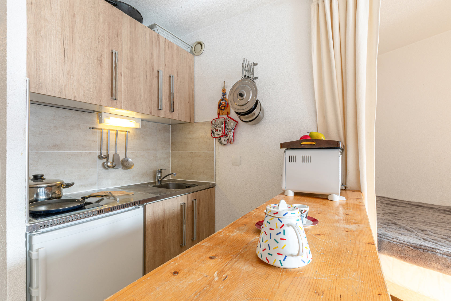 _lv_images__lot_0000240098_08_1458309