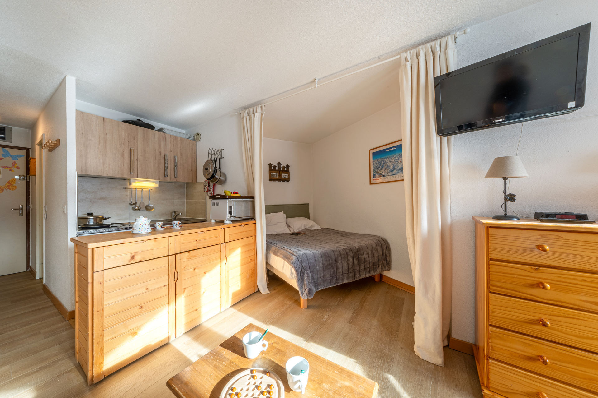 _lv_images__lot_0000240098_09_1458310