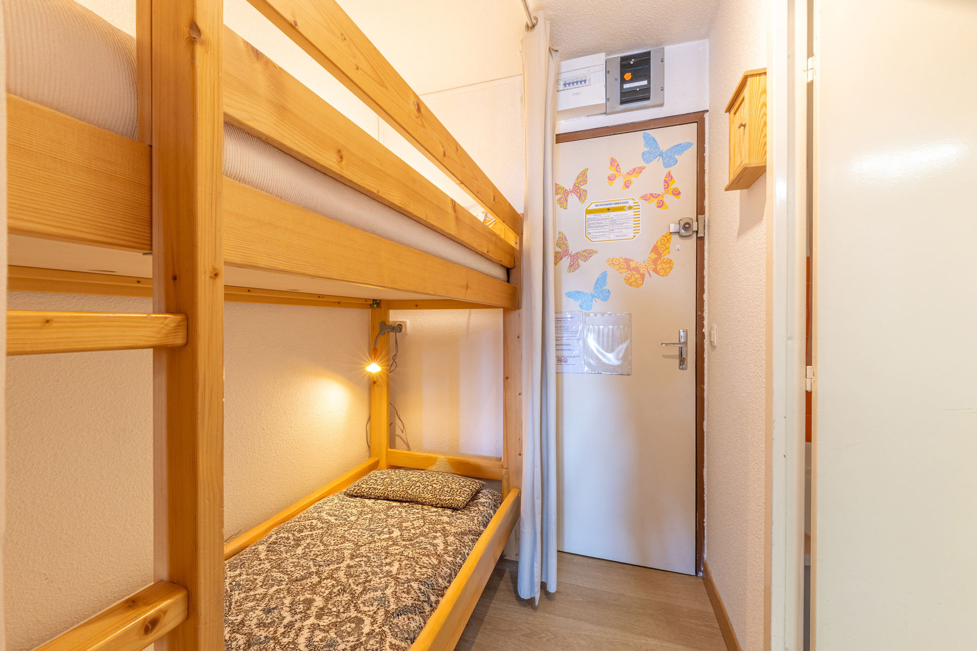 _lv_images__lot_0000240098_11_1458312