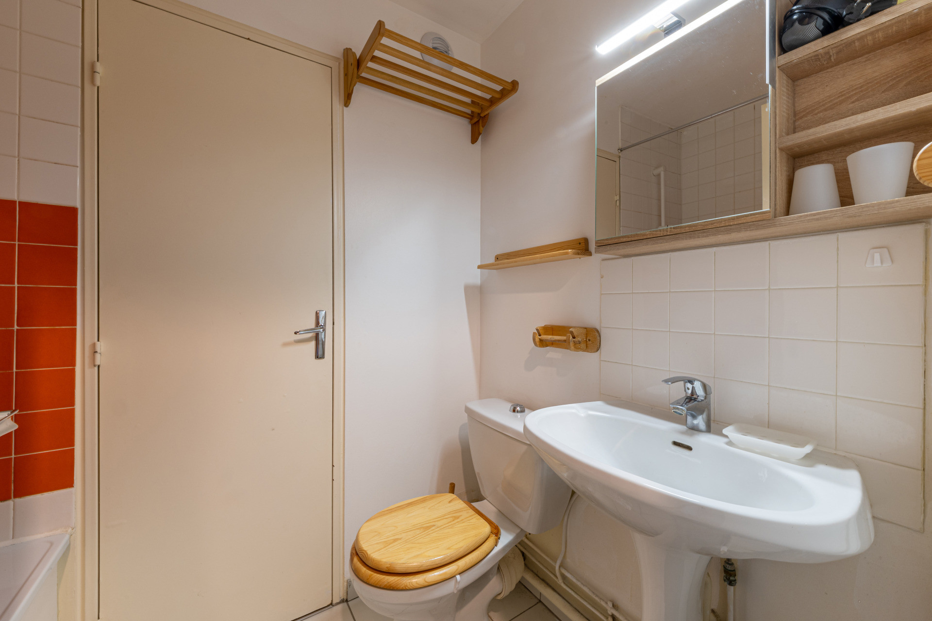 _lv_images__lot_0000240098_12_1458313