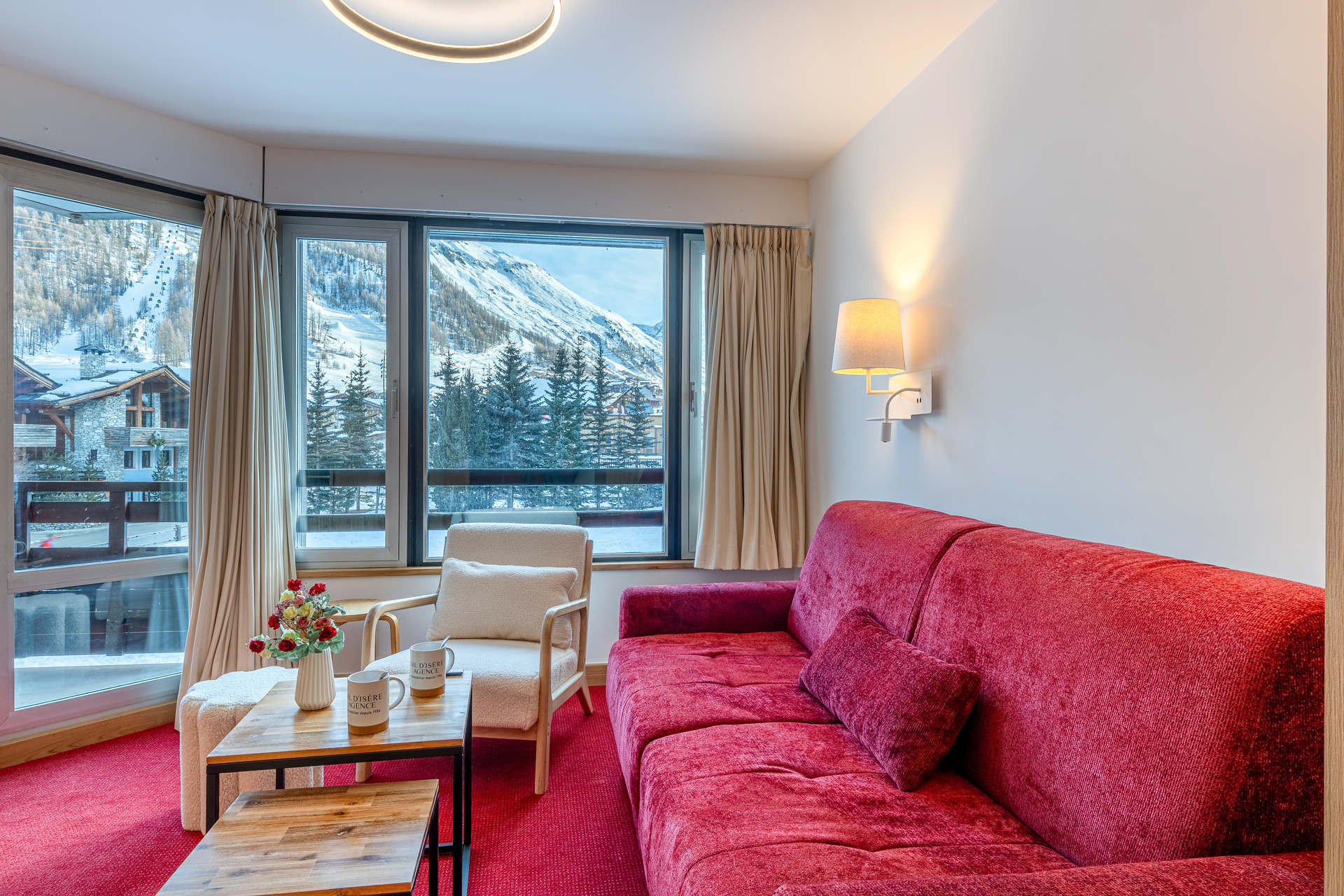 _lv_images__lot_0000250010_02_1455810