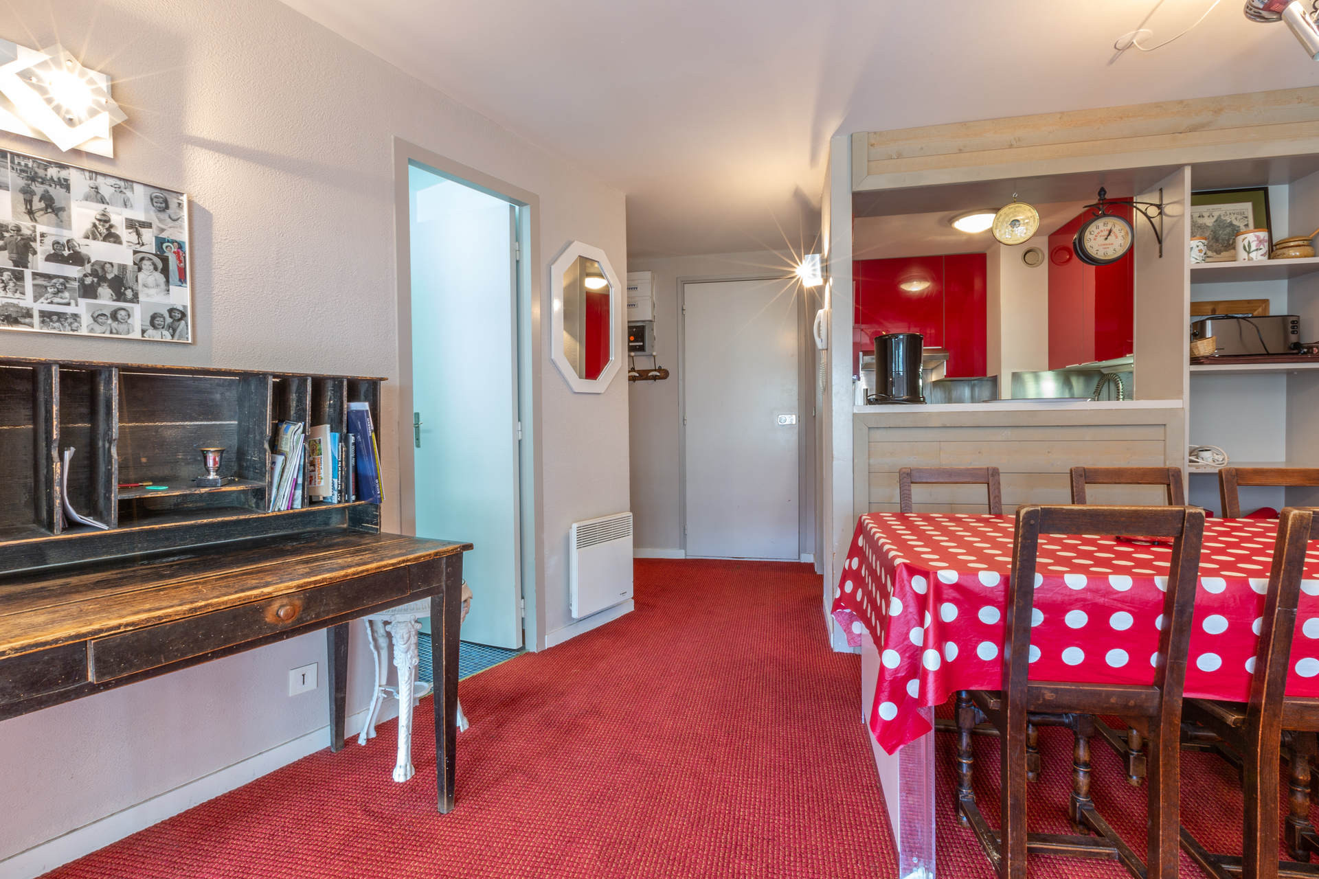 _lv_images__lot_0000250016_02_1457496