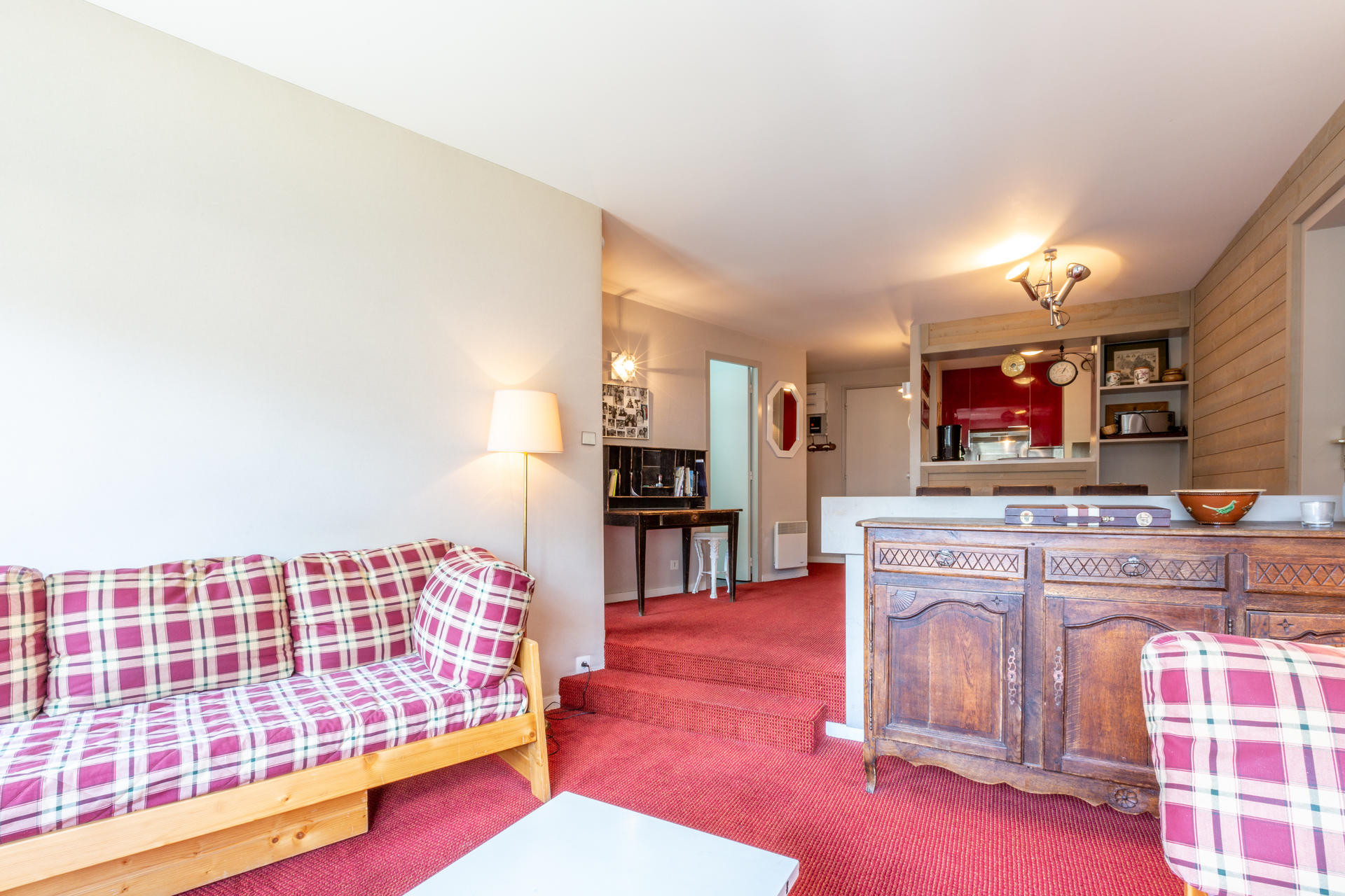 _lv_images__lot_0000250016_03_1457497