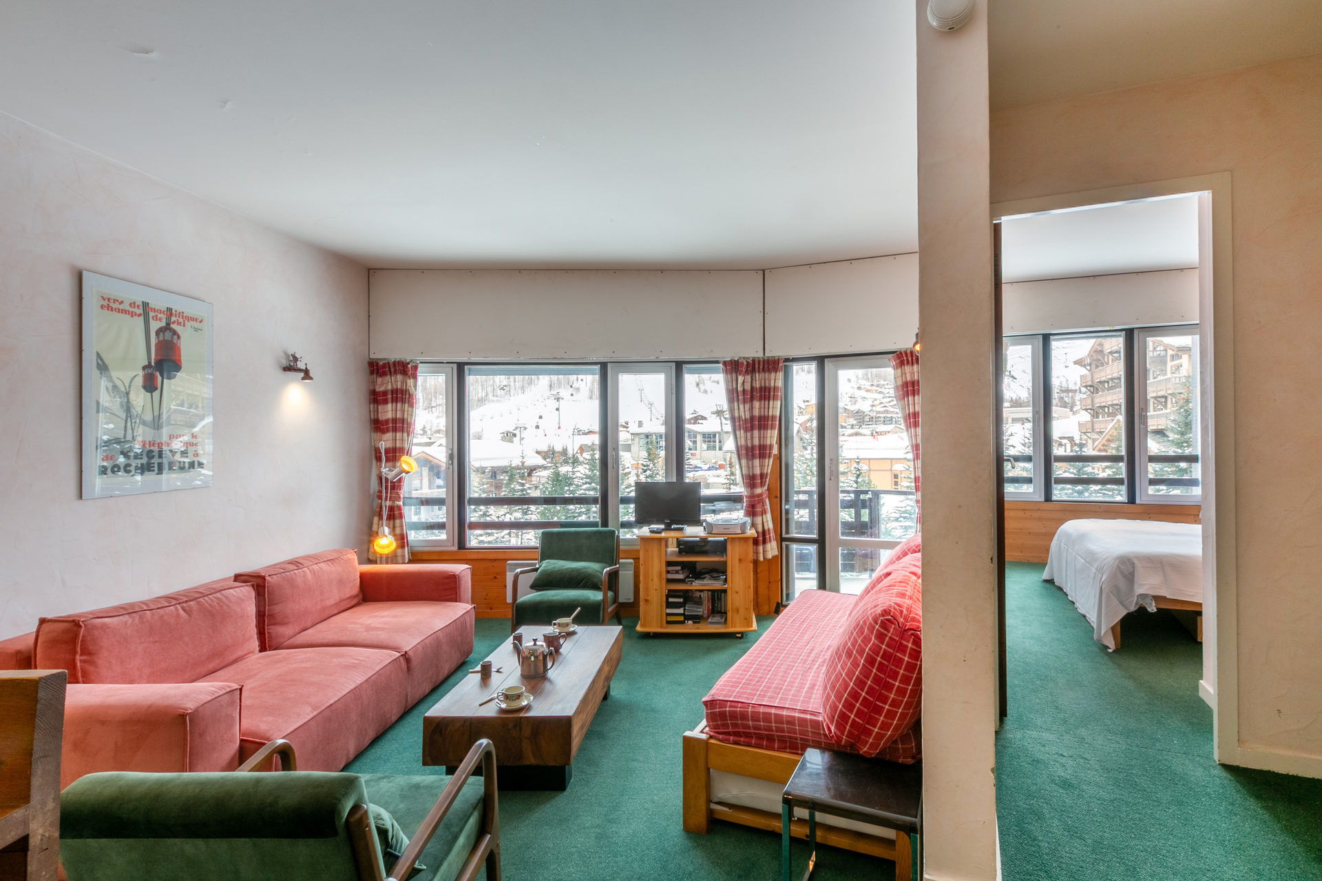 _lv_images__lot_0000250017_03_1456196