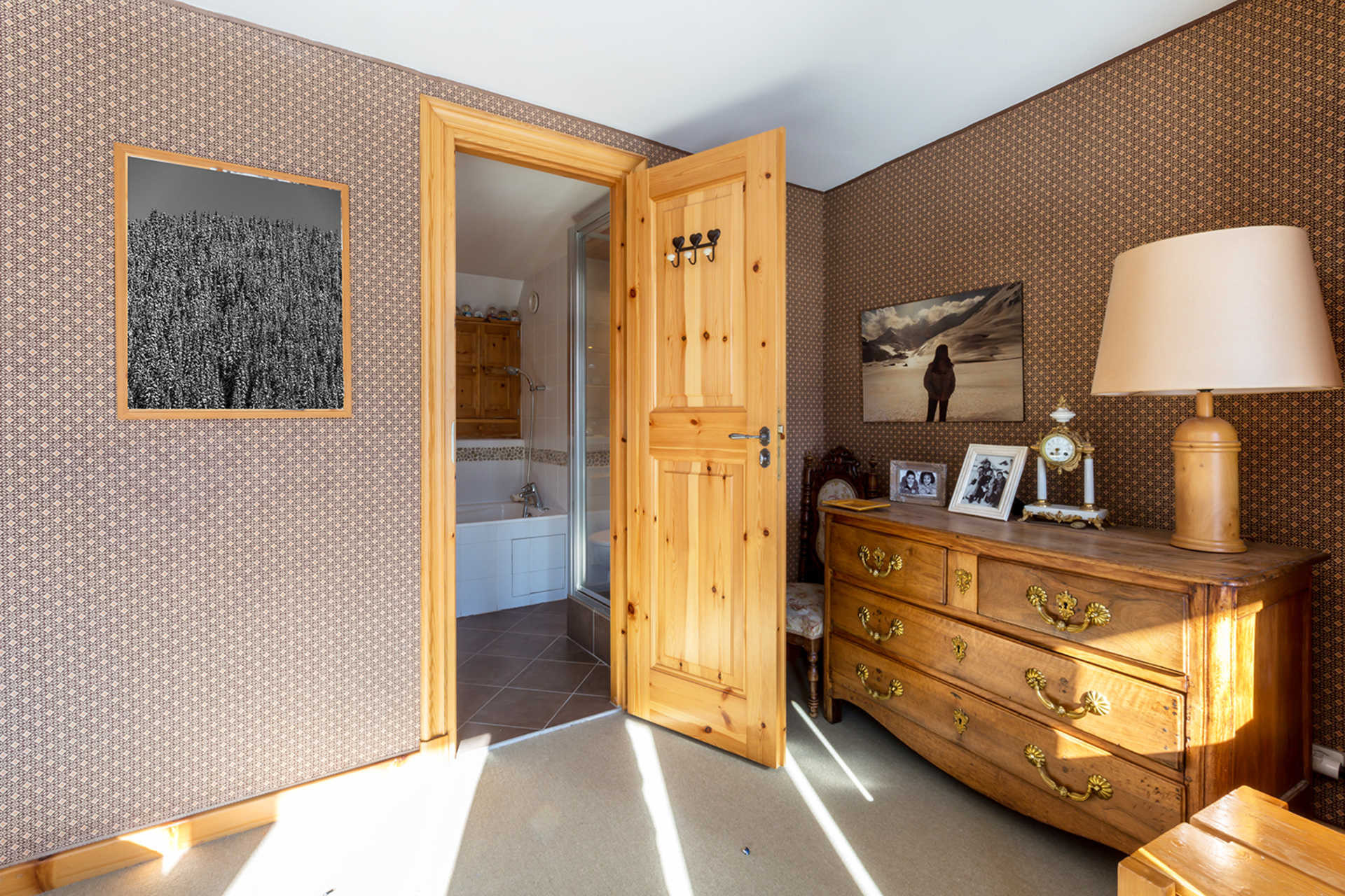 _lv_images__lot_0000250021_09_1456081