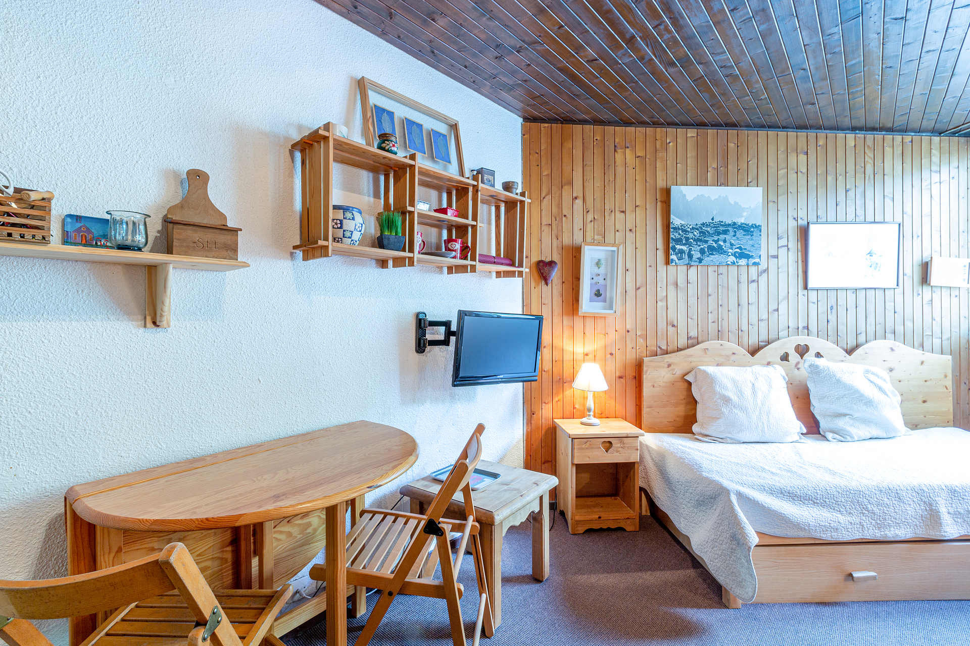 _lv_images__lot_0000270005_04_1458531