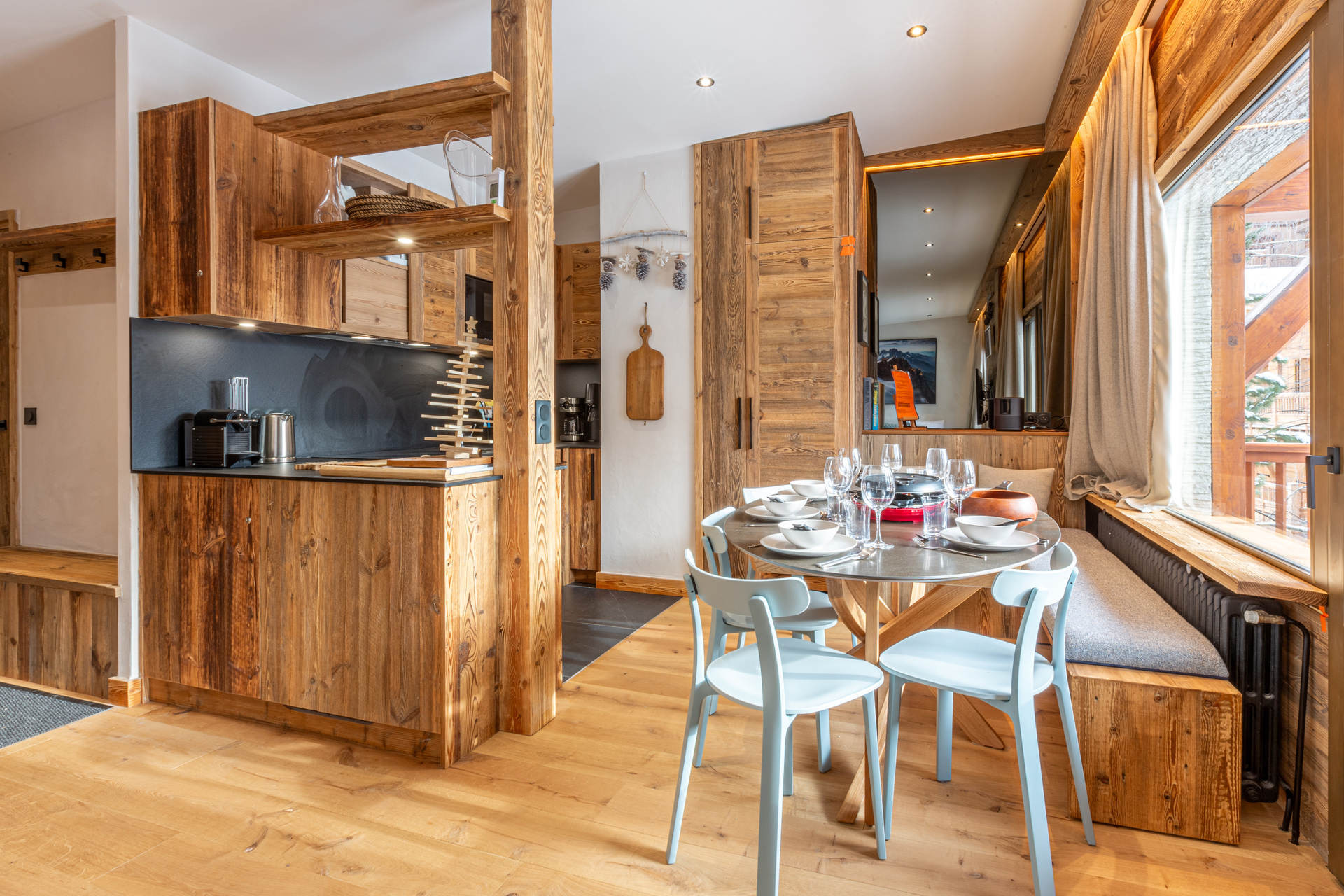 _lv_images__lot_0000280001_05_1454853