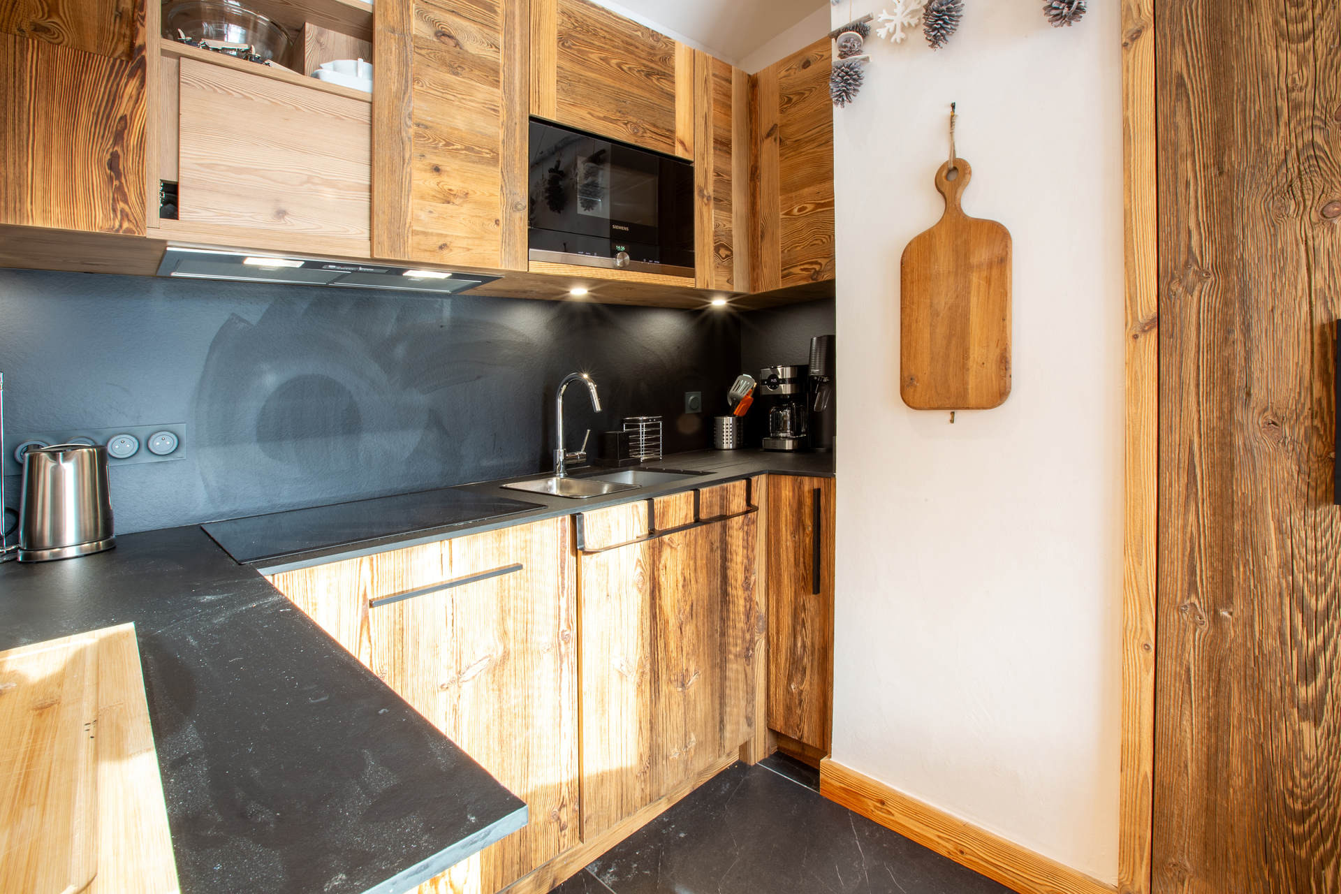 _lv_images__lot_0000280001_09_1454857