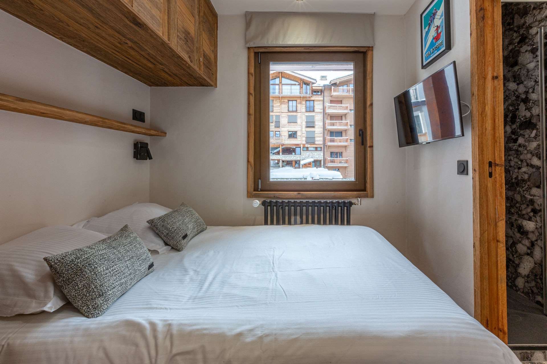 _lv_images__lot_0000280001_10_1454858