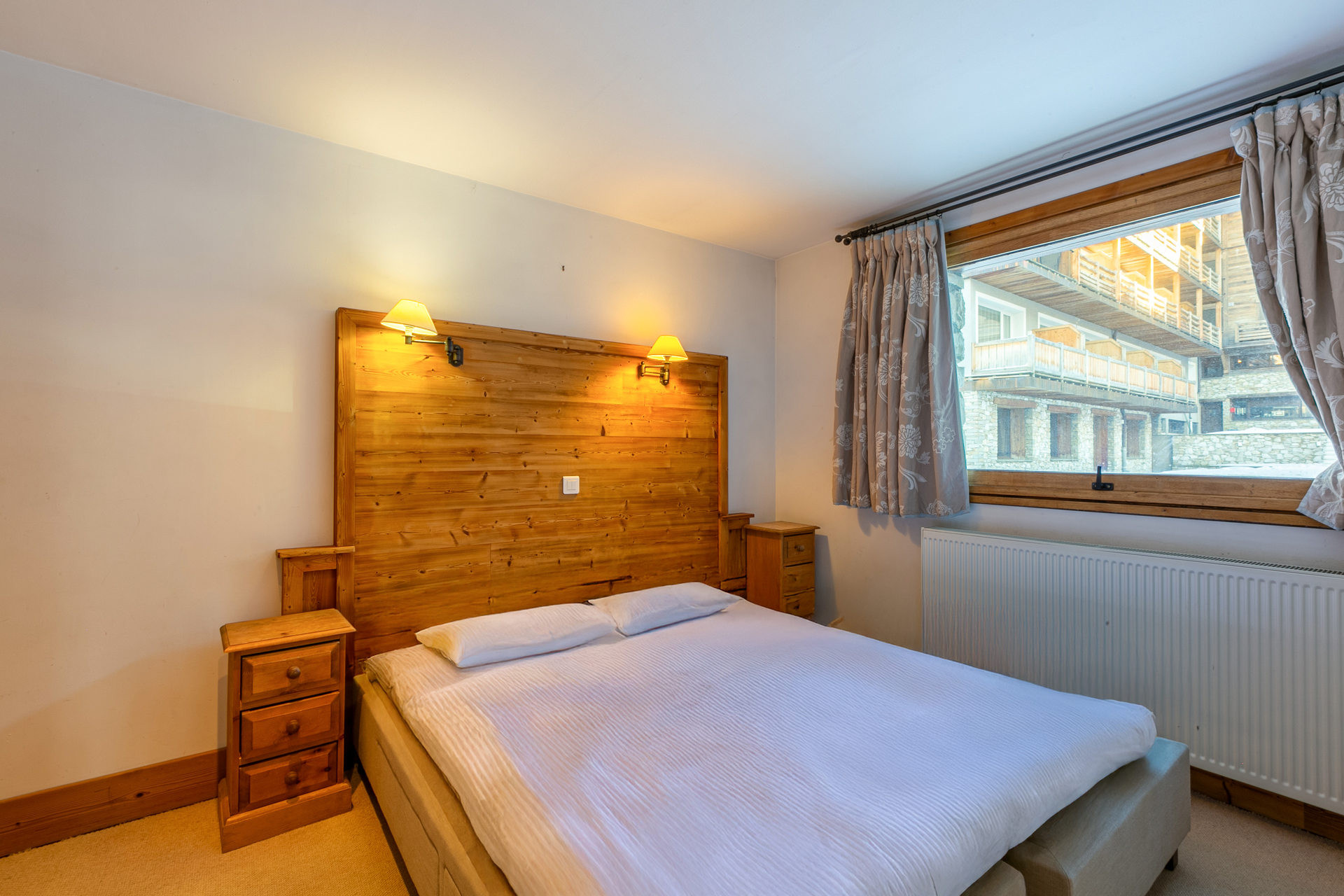 _lv_images__lot_0000280002_07_1456020