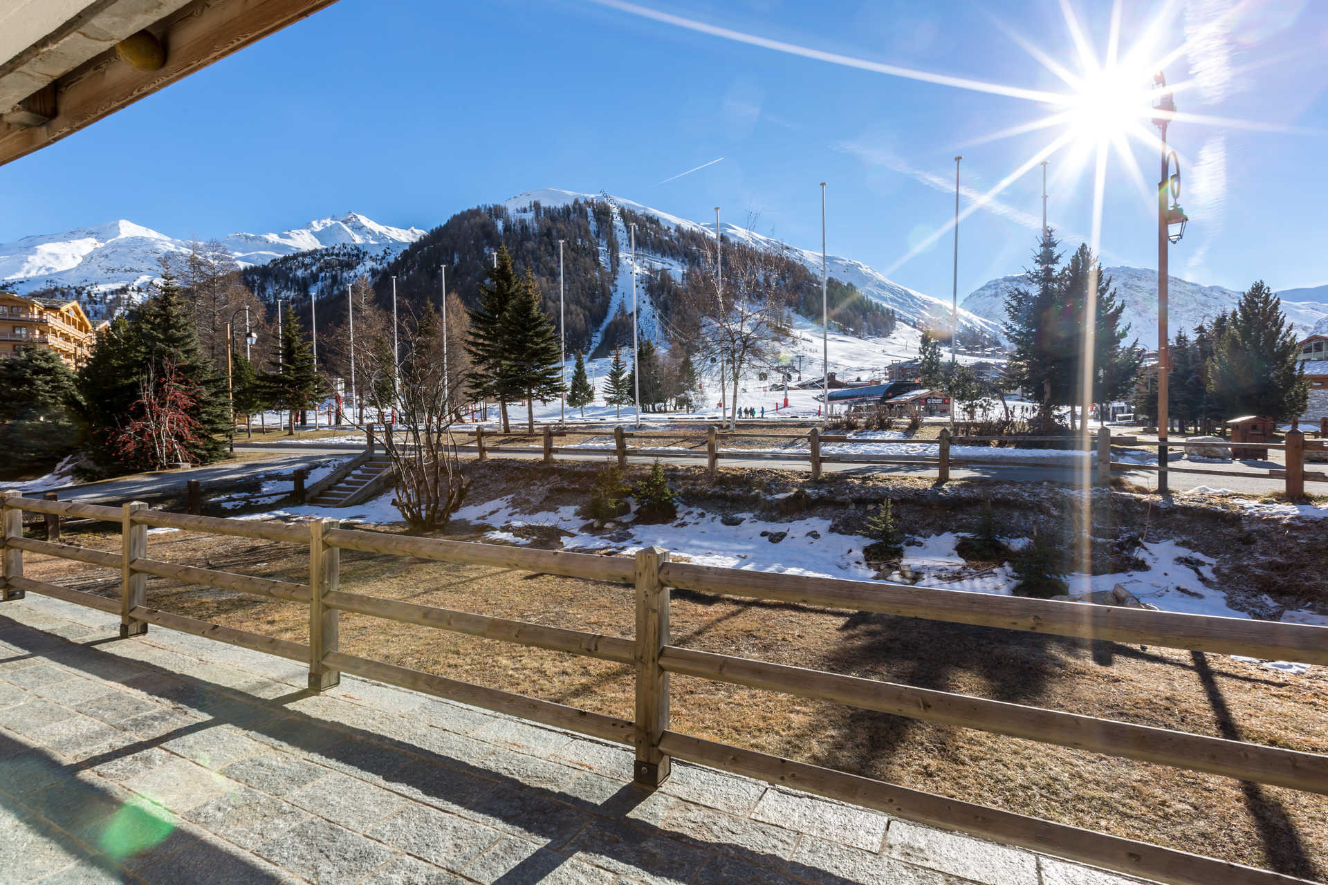 _lv_images__lot_0000300006_13_1457598