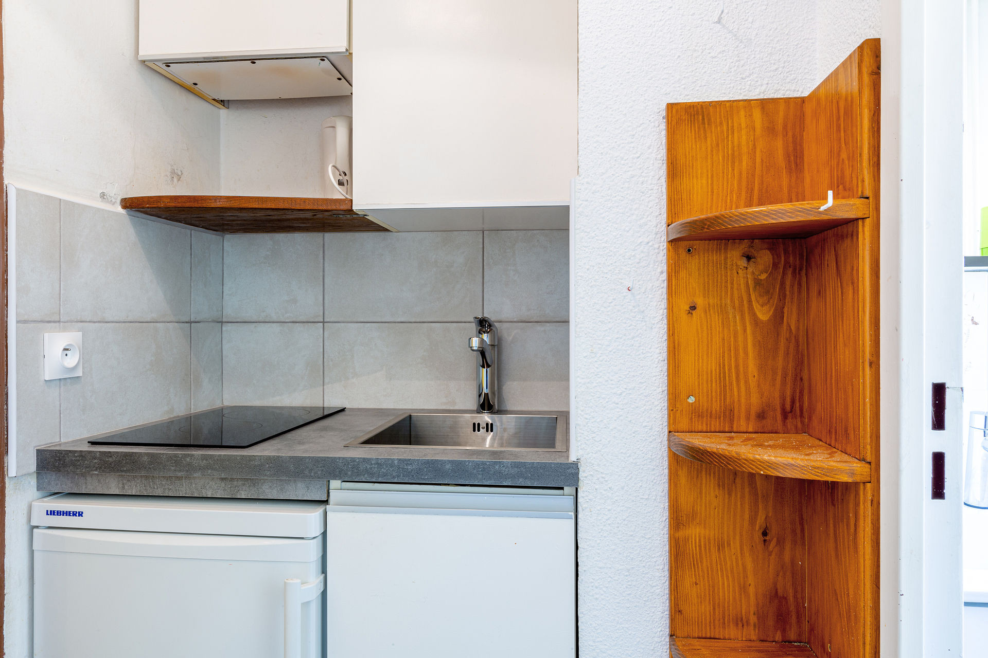 _lv_images__lot_0000370014_05_1458472