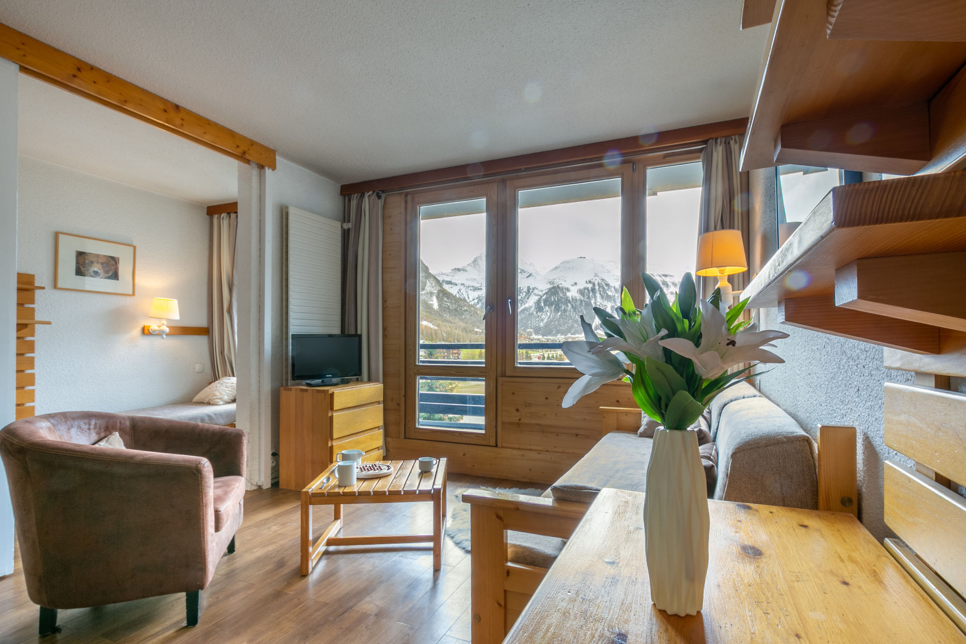 _lv_images__lot_0000370111_04_1456002