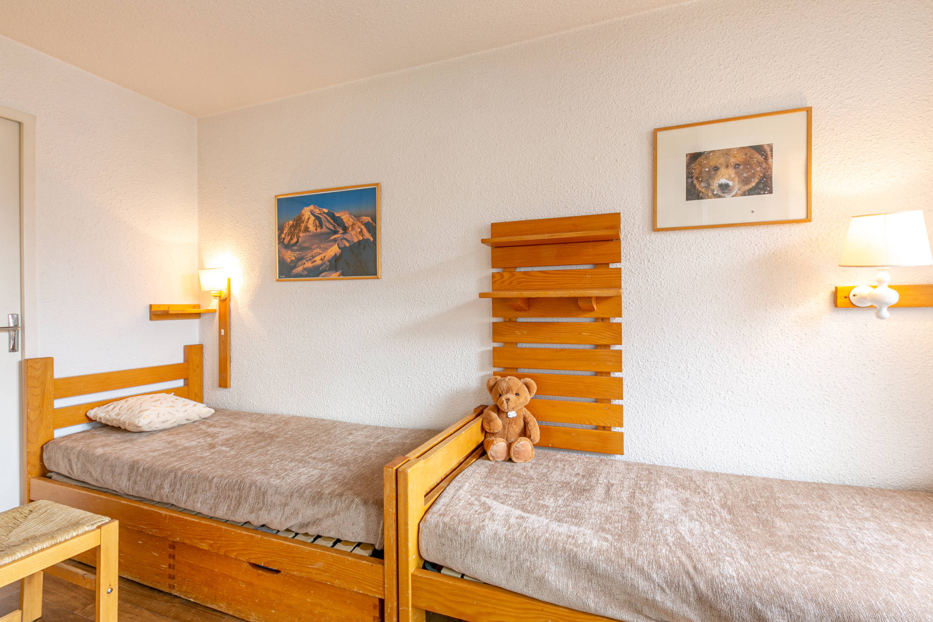 _lv_images__lot_0000370111_09_1456007