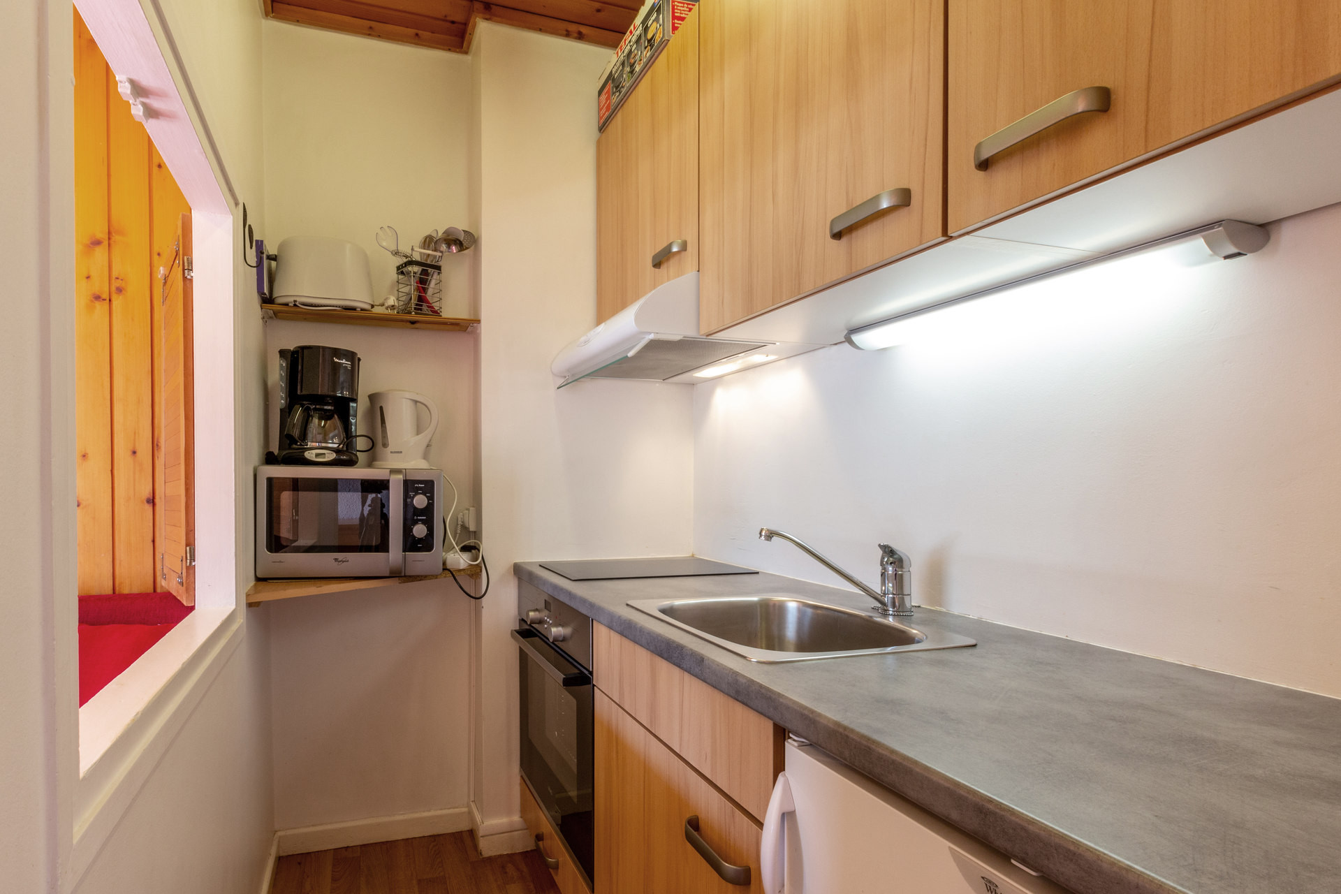 _lv_images__lot_0000380023_05_1458427