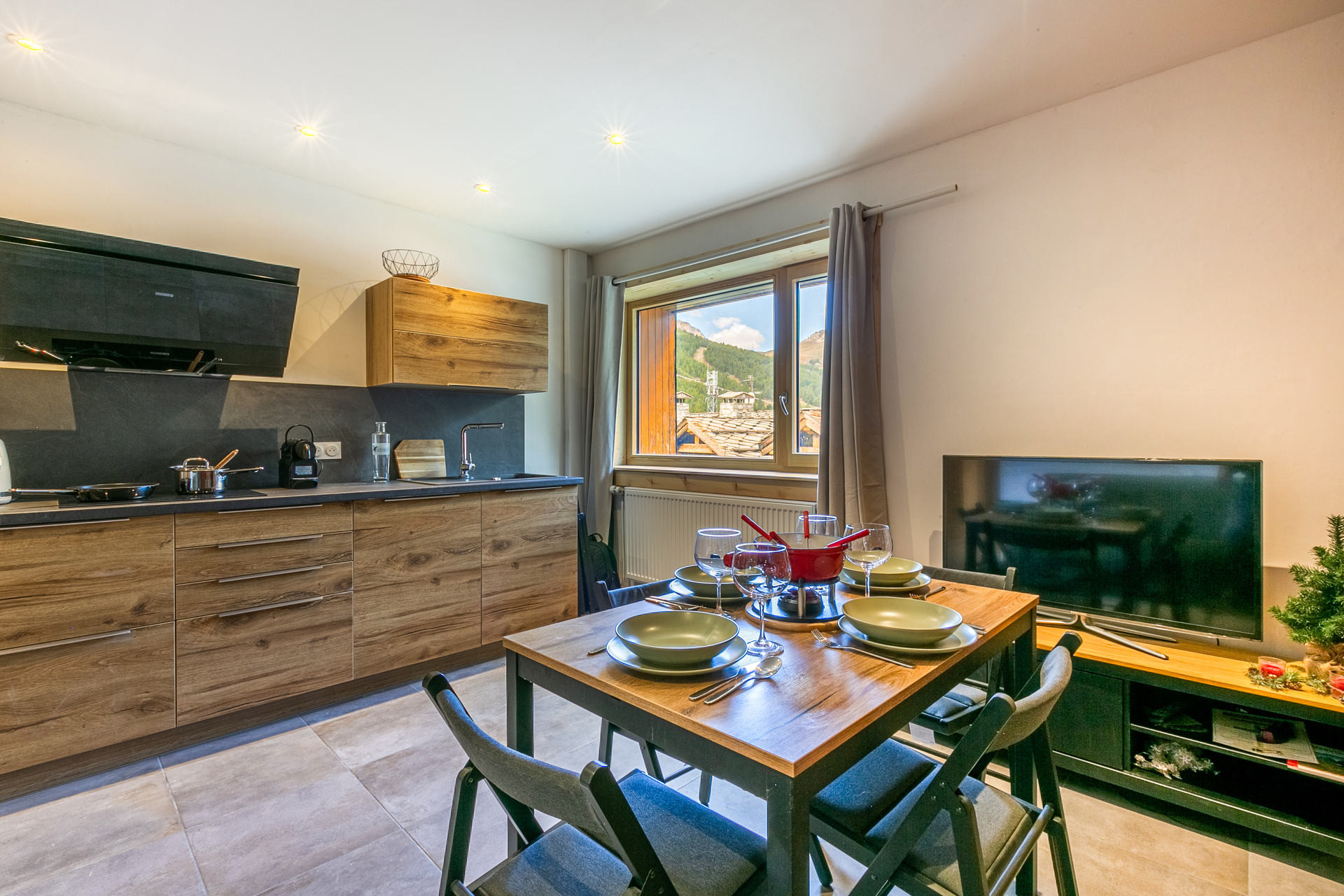 _lv_images__lot_0000380073_01_1458198