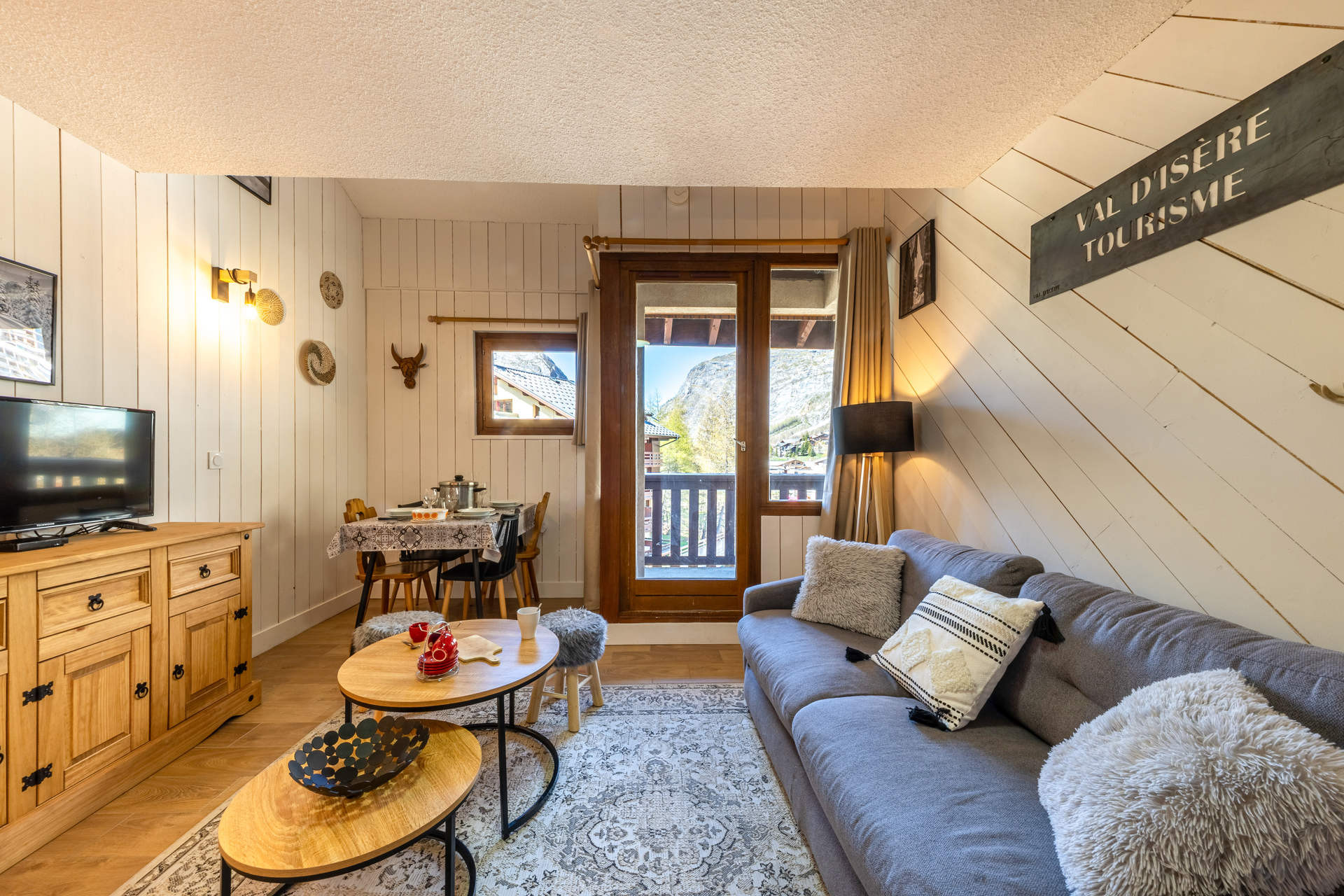 _lv_images__lot_0000400052_03_1457891