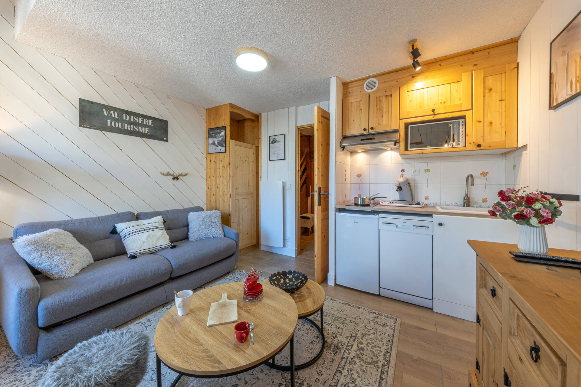 _lv_images__lot_0000400052_04_1457892