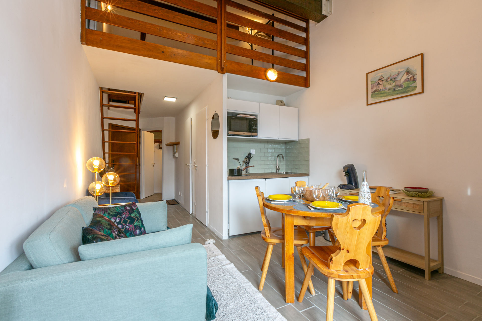 _lv_images__lot_0000400055_01_1455942