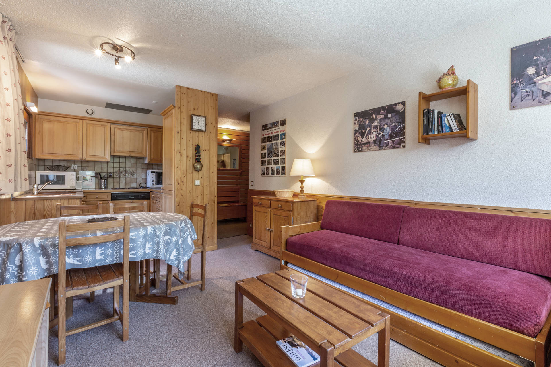 _lv_images__lot_0000410021_02_1458740