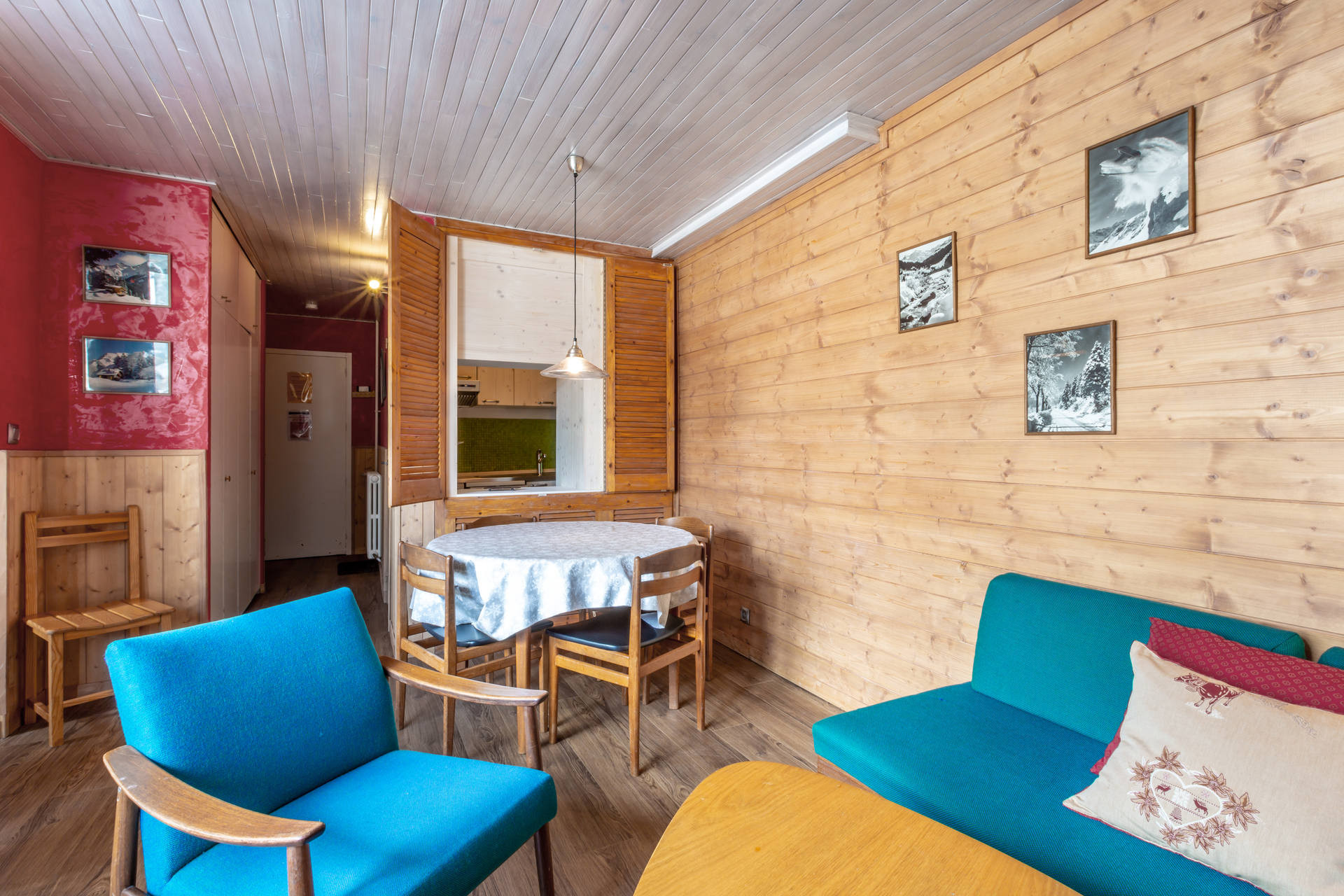 _lv_images__lot_0000440037_12_1458690