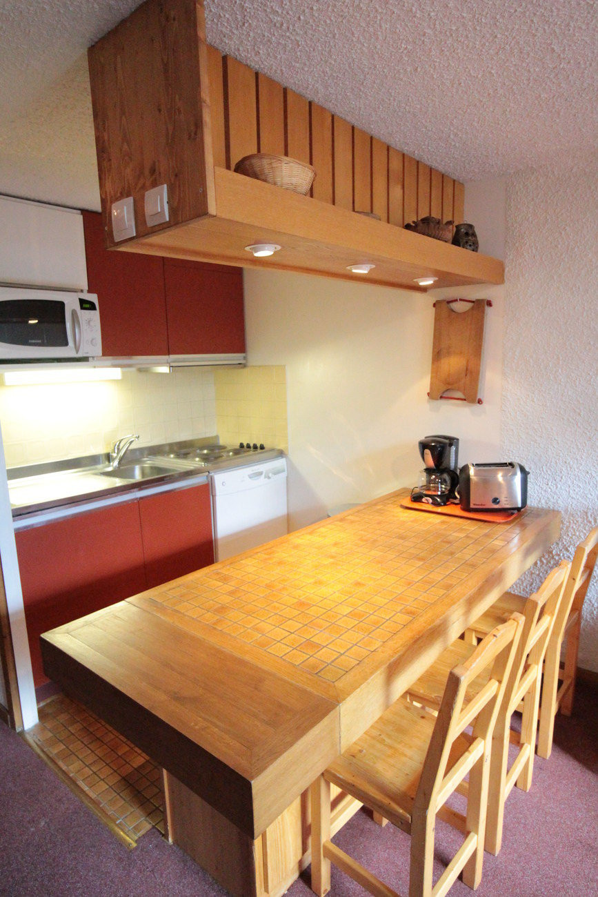 _lv_images__lot_0000670001_05_1457087