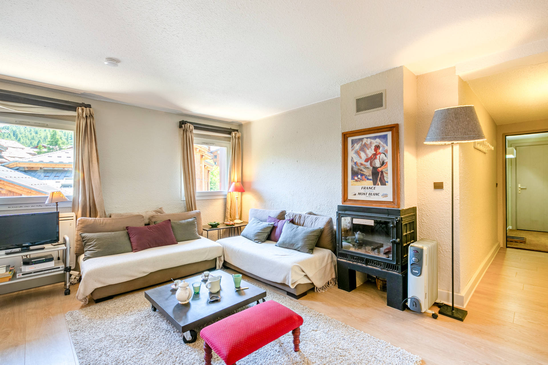 _lv_images__lot_0000710005_02_1458604