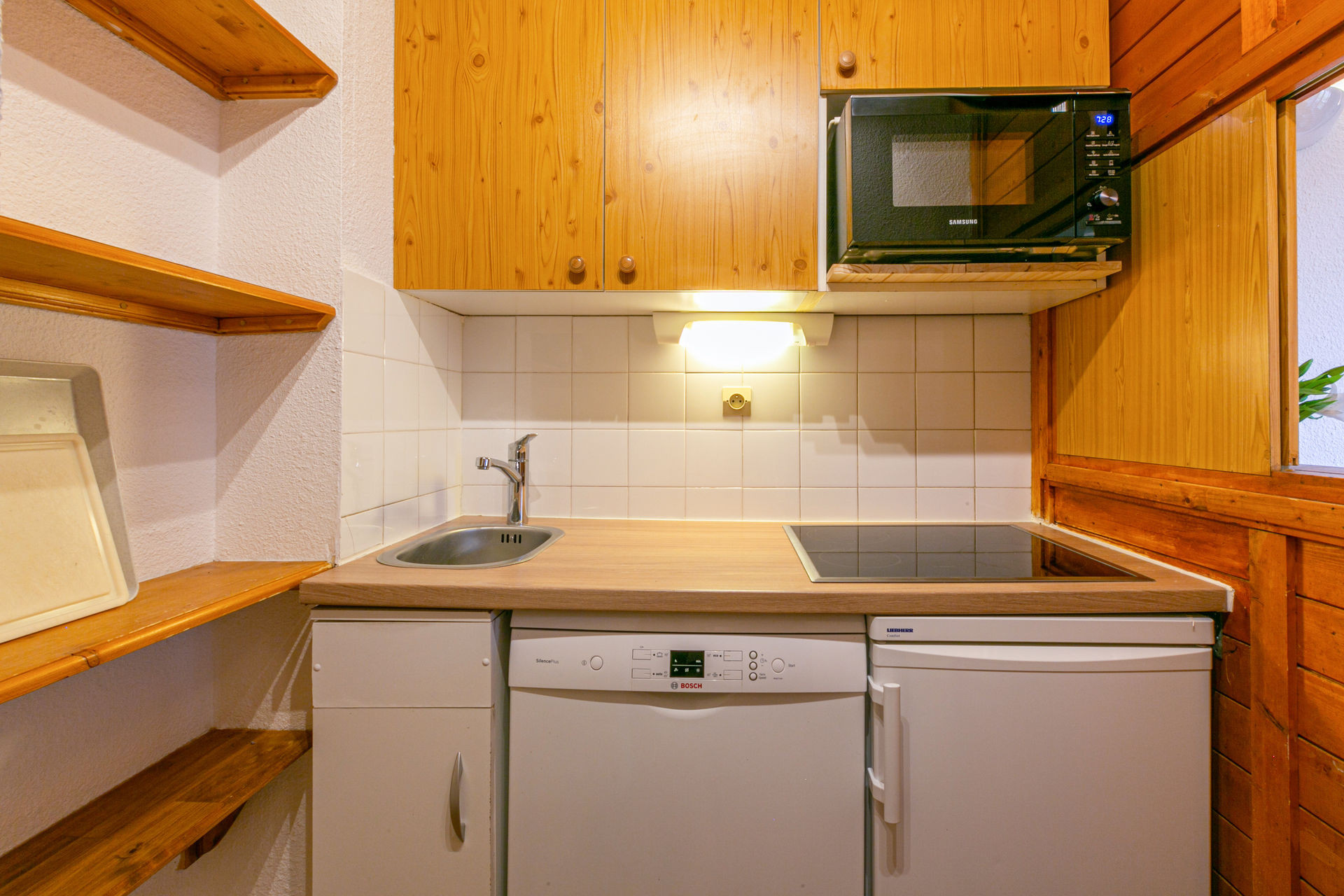 _lv_images__lot_0000720017_05_1456033