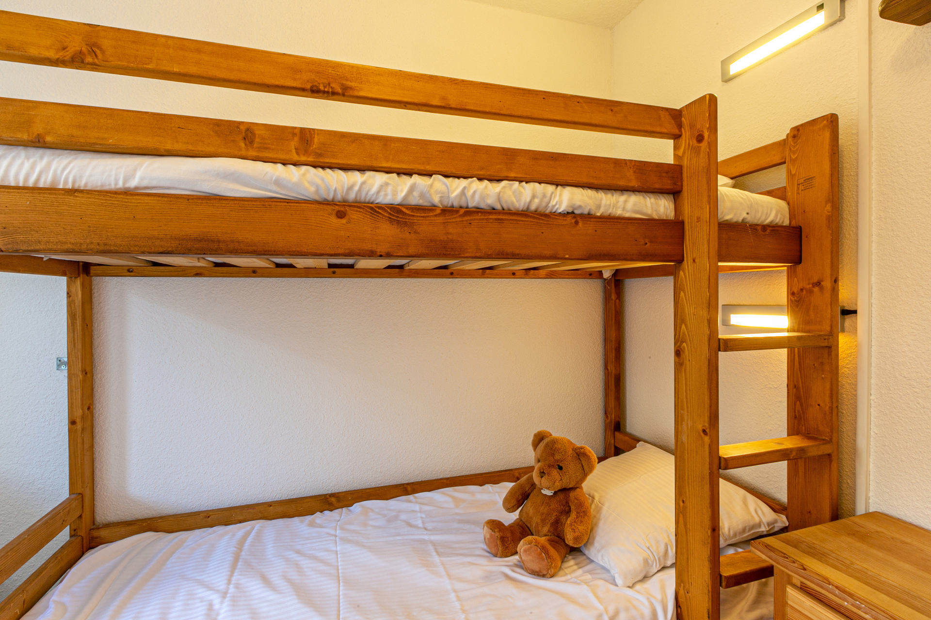 _lv_images__lot_0000720017_07_1456035