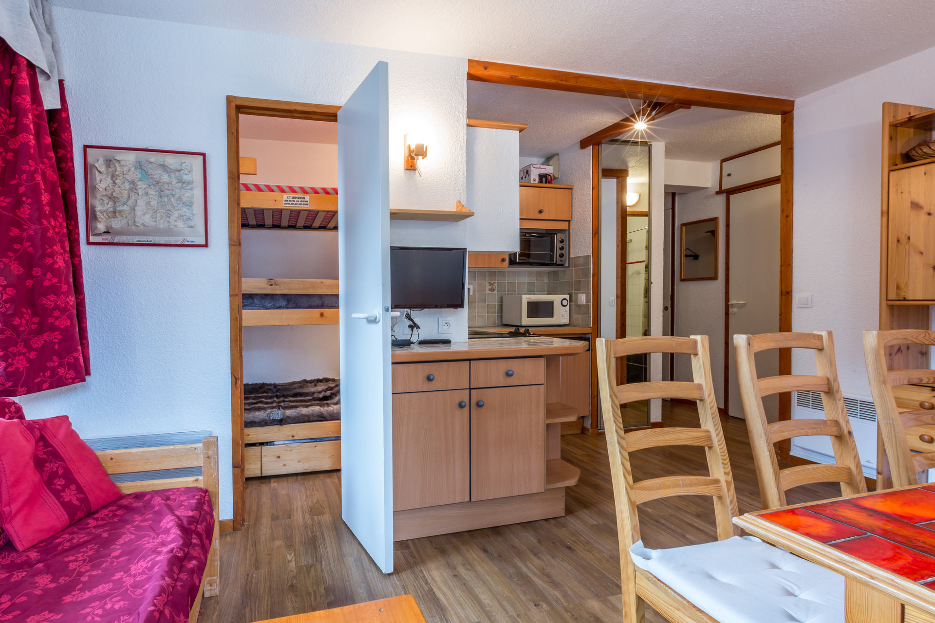 _lv_images__lot_0000720021_03_1458651