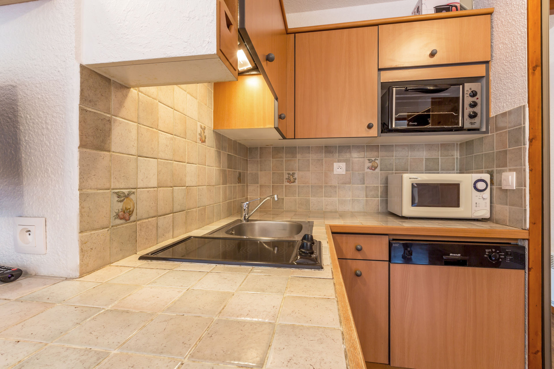 _lv_images__lot_0000720021_14_1458662