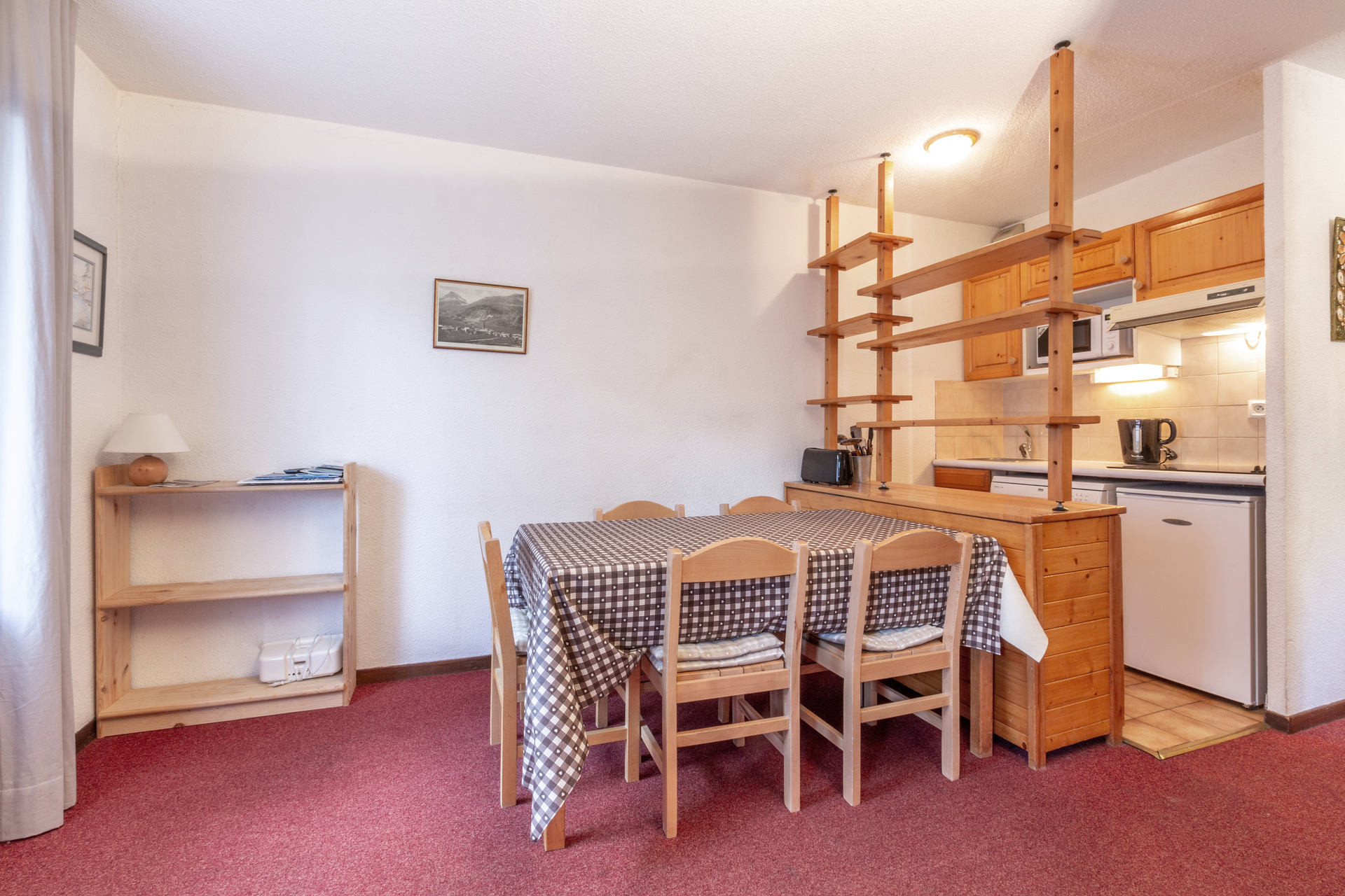 _lv_images__lot_0000730010_04_1458050