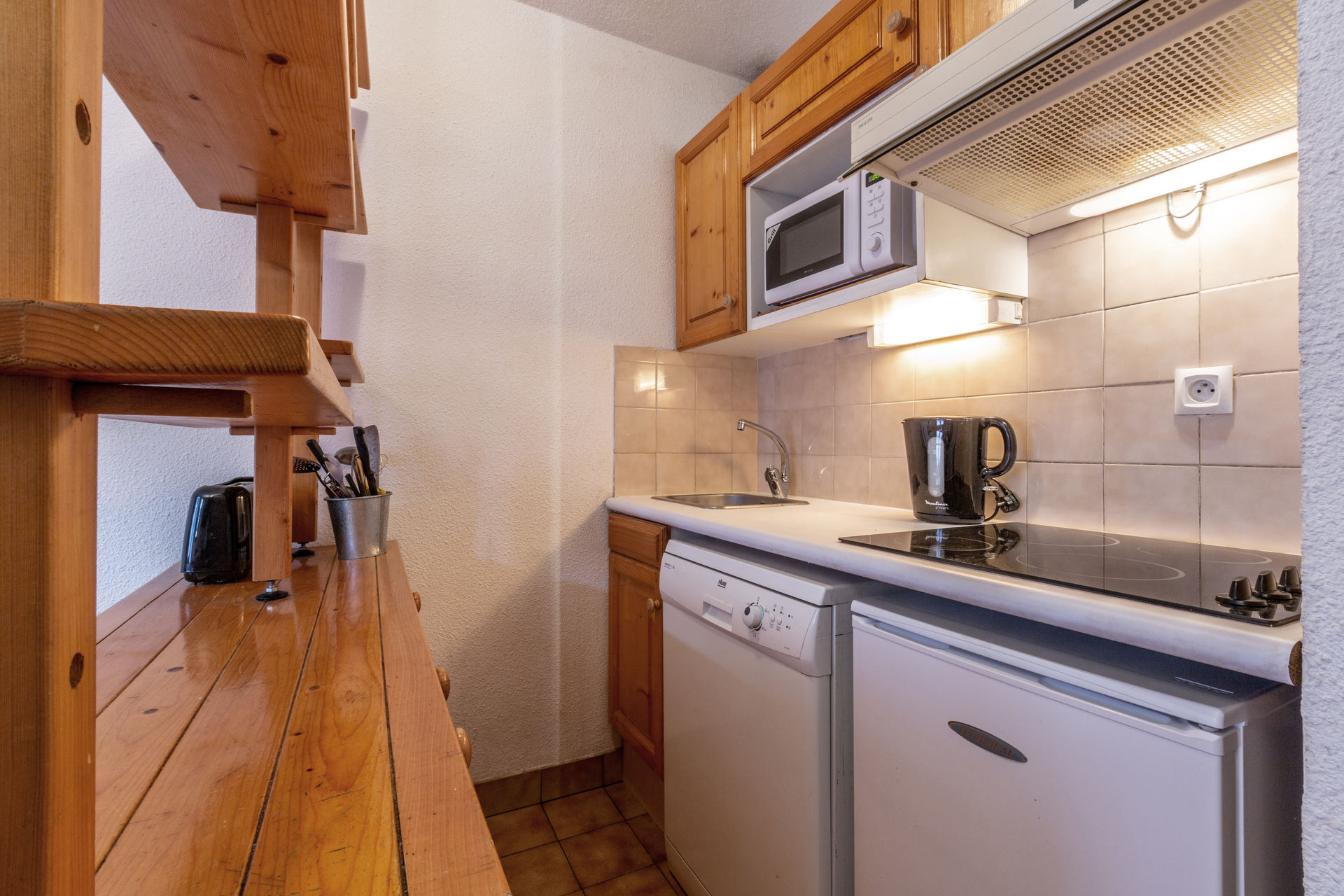 _lv_images__lot_0000730010_05_1458051