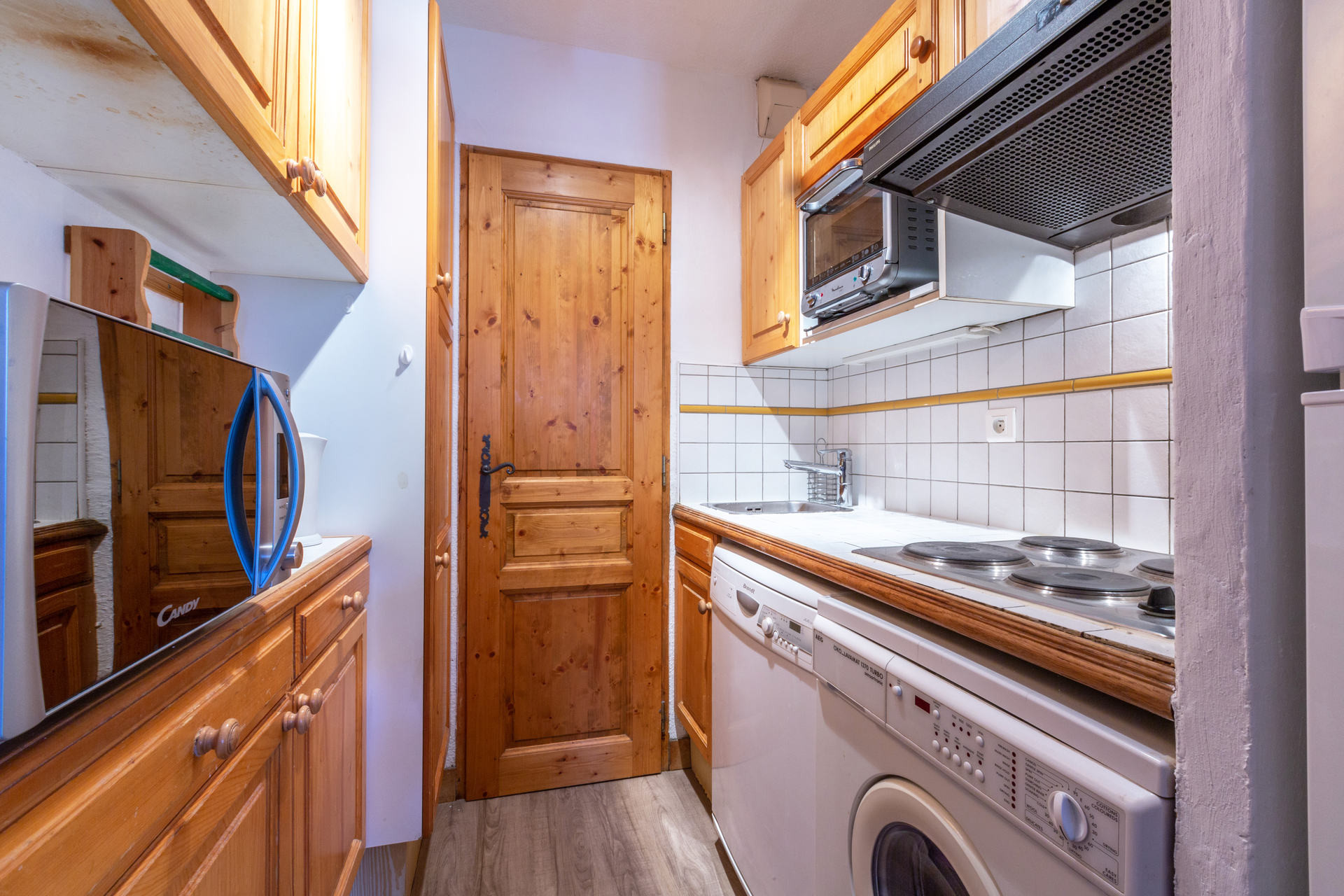 _lv_images__lot_0000730018_07_1457607