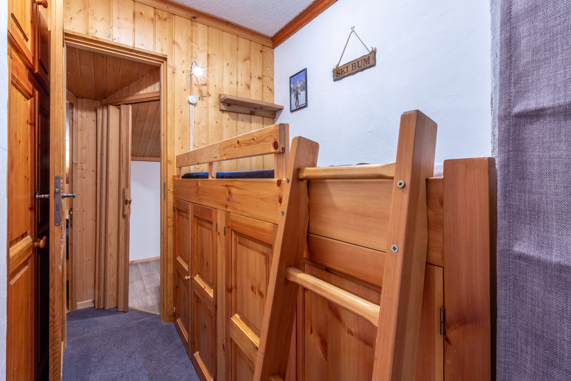 _lv_images__lot_0000730018_11_1457611