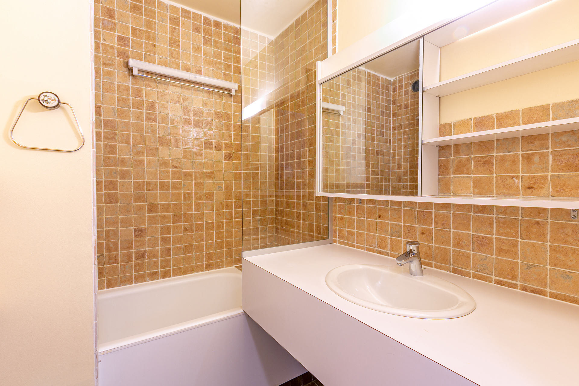 _lv_images__lot_0000760005_07_1455589