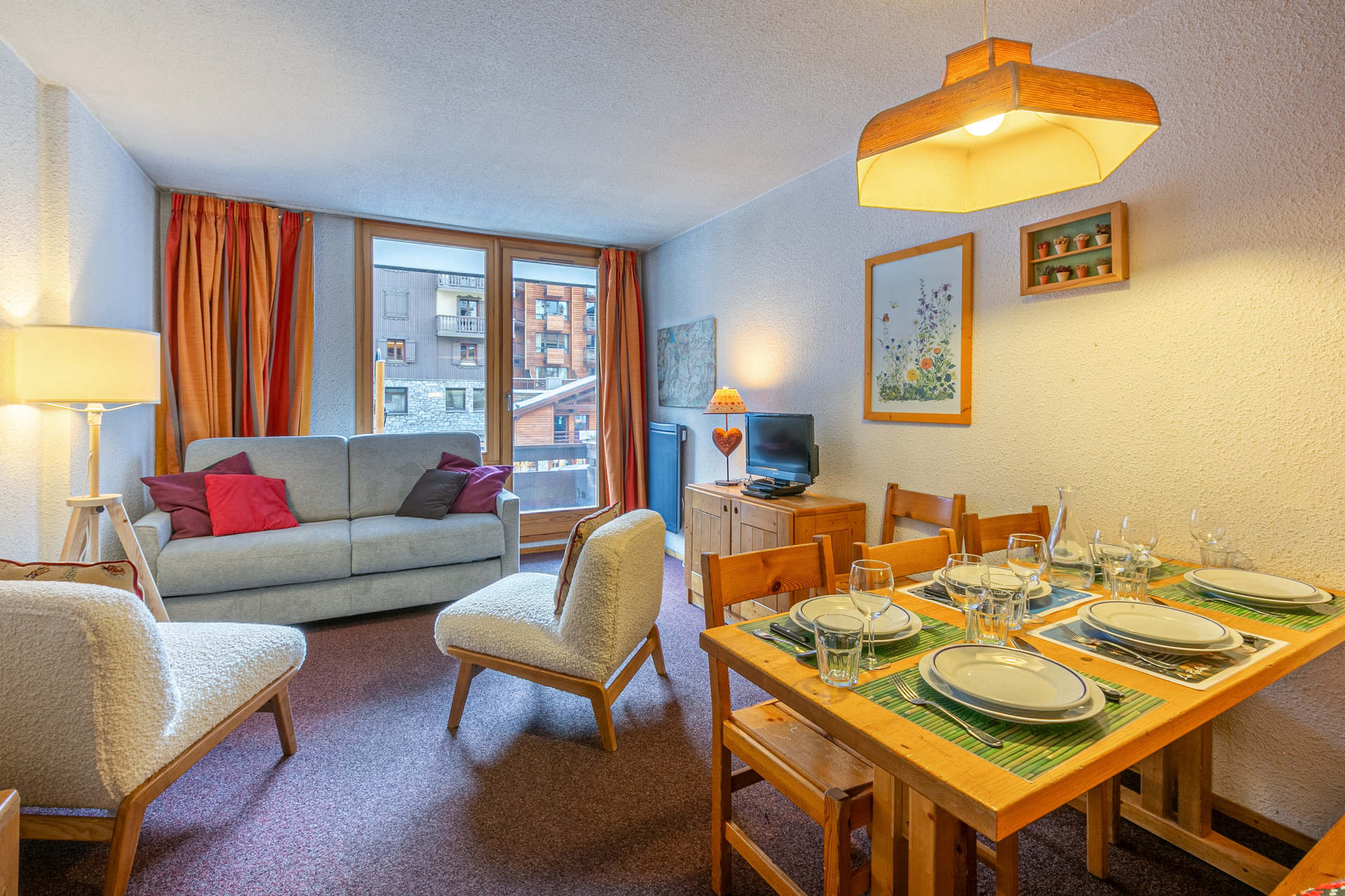 _lv_images__lot_0000810090_01_1458694