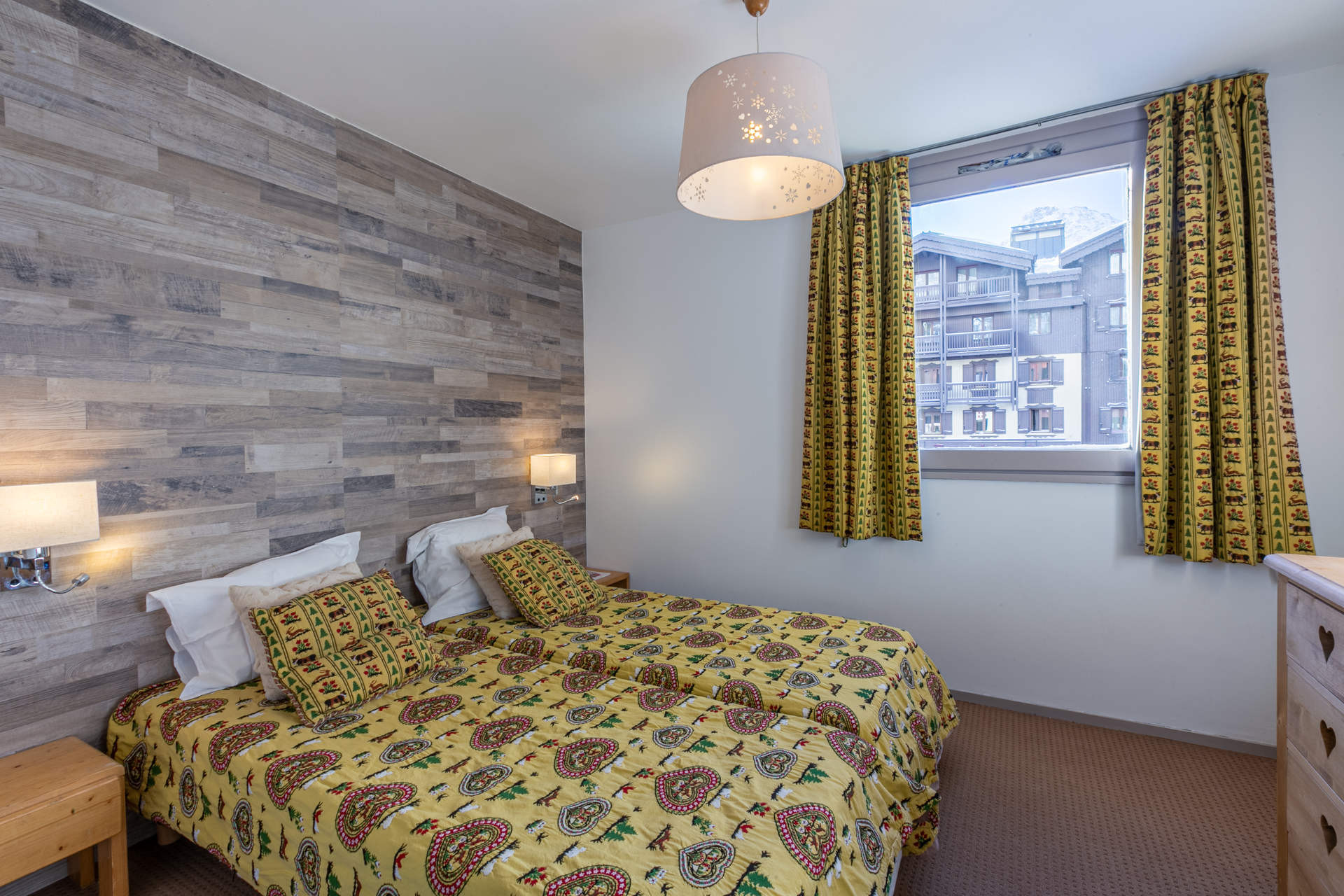 _lv_images__lot_0000810091_07_1457104