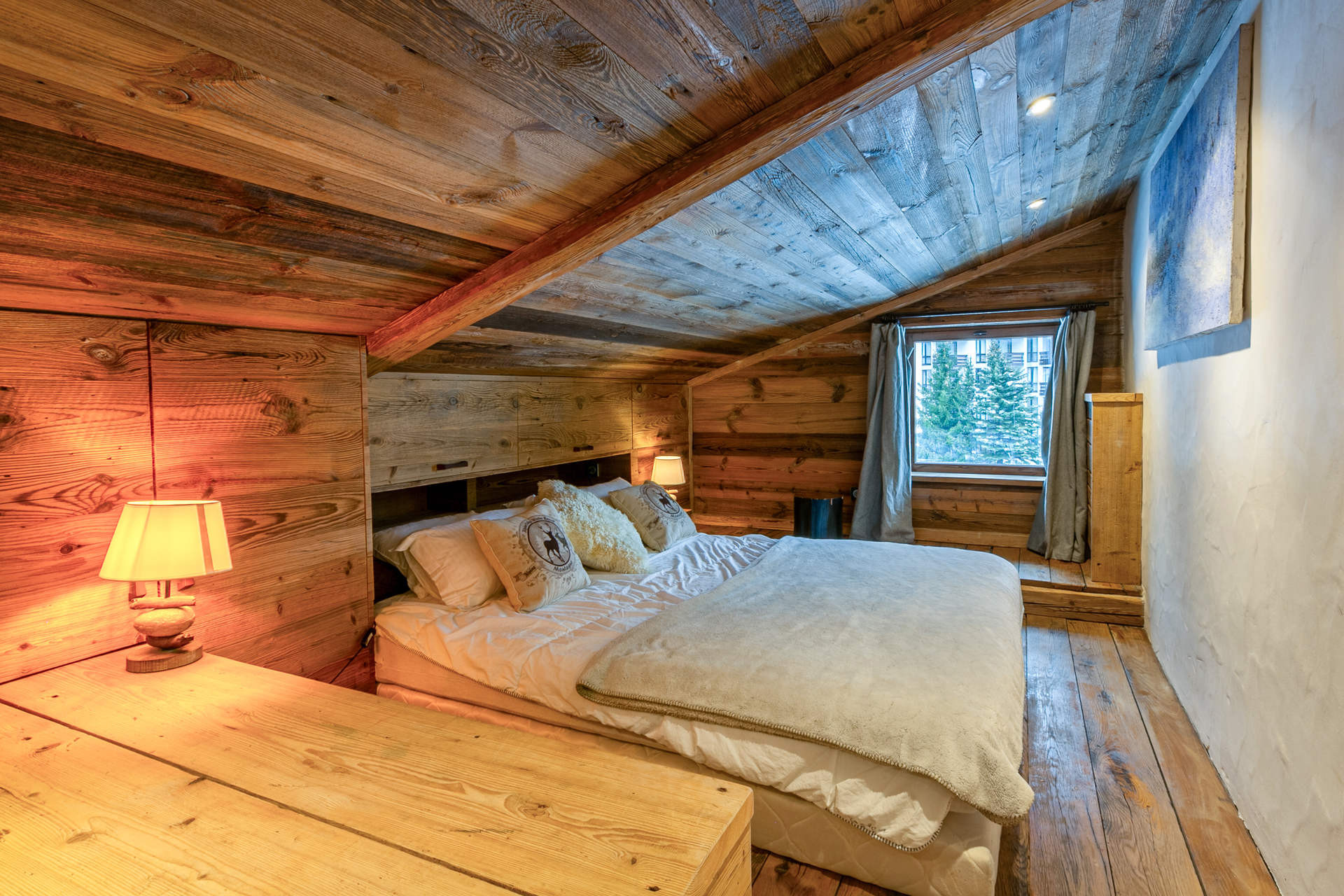 _lv_images__lot_0000810096_07_1454540