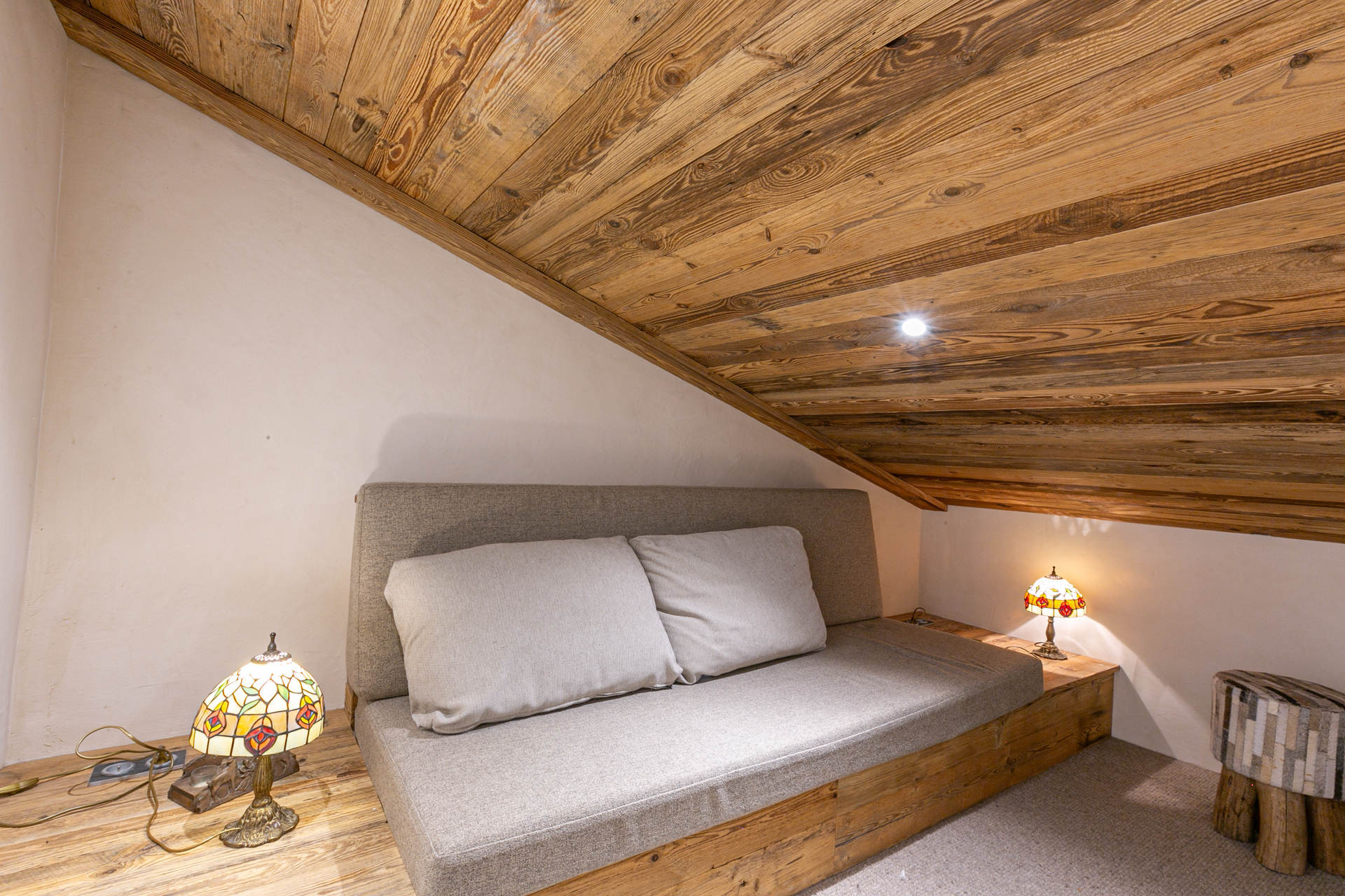 _lv_images__lot_0000810096_11_1454544