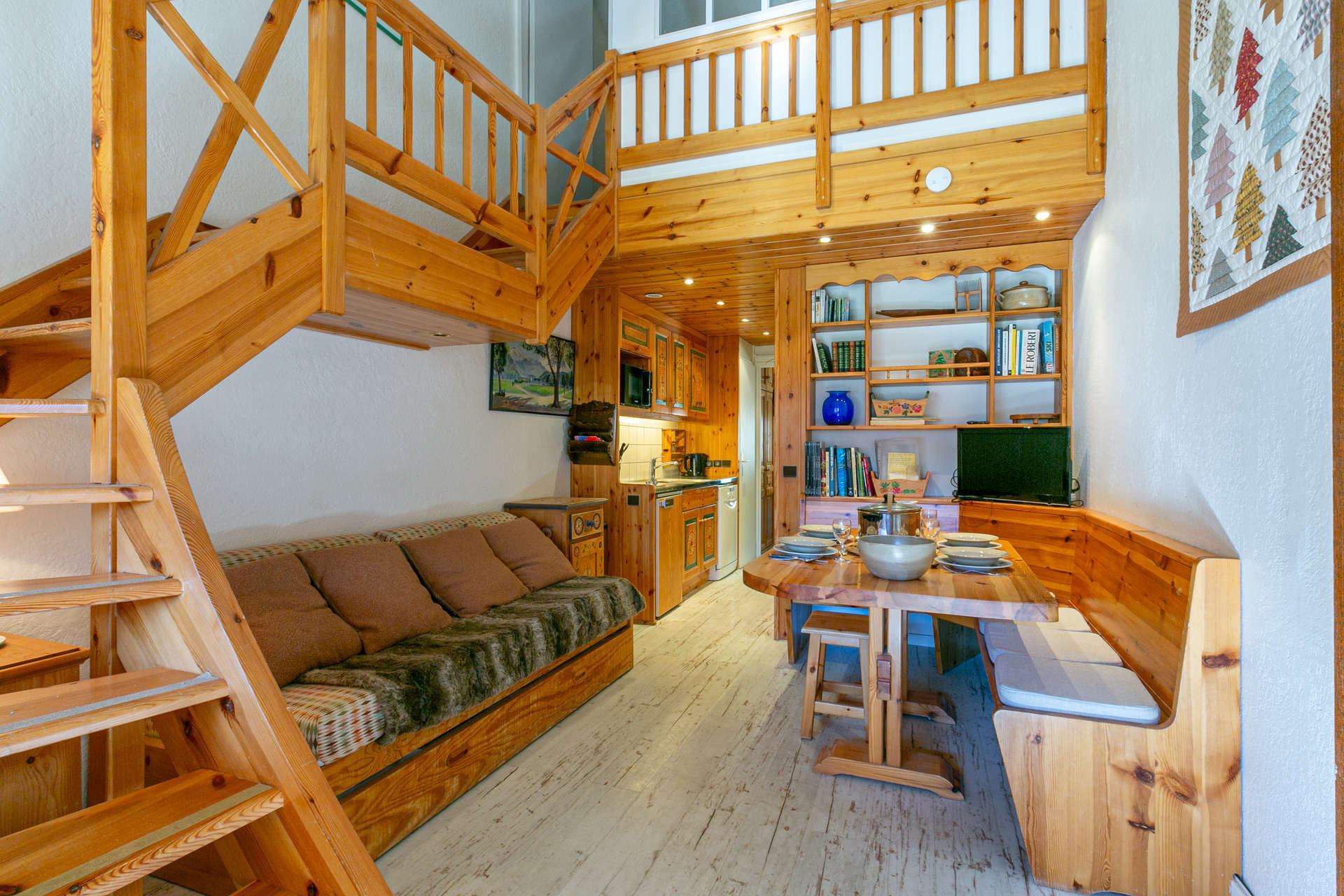 _lv_images__lot_0000980006_01_1457465