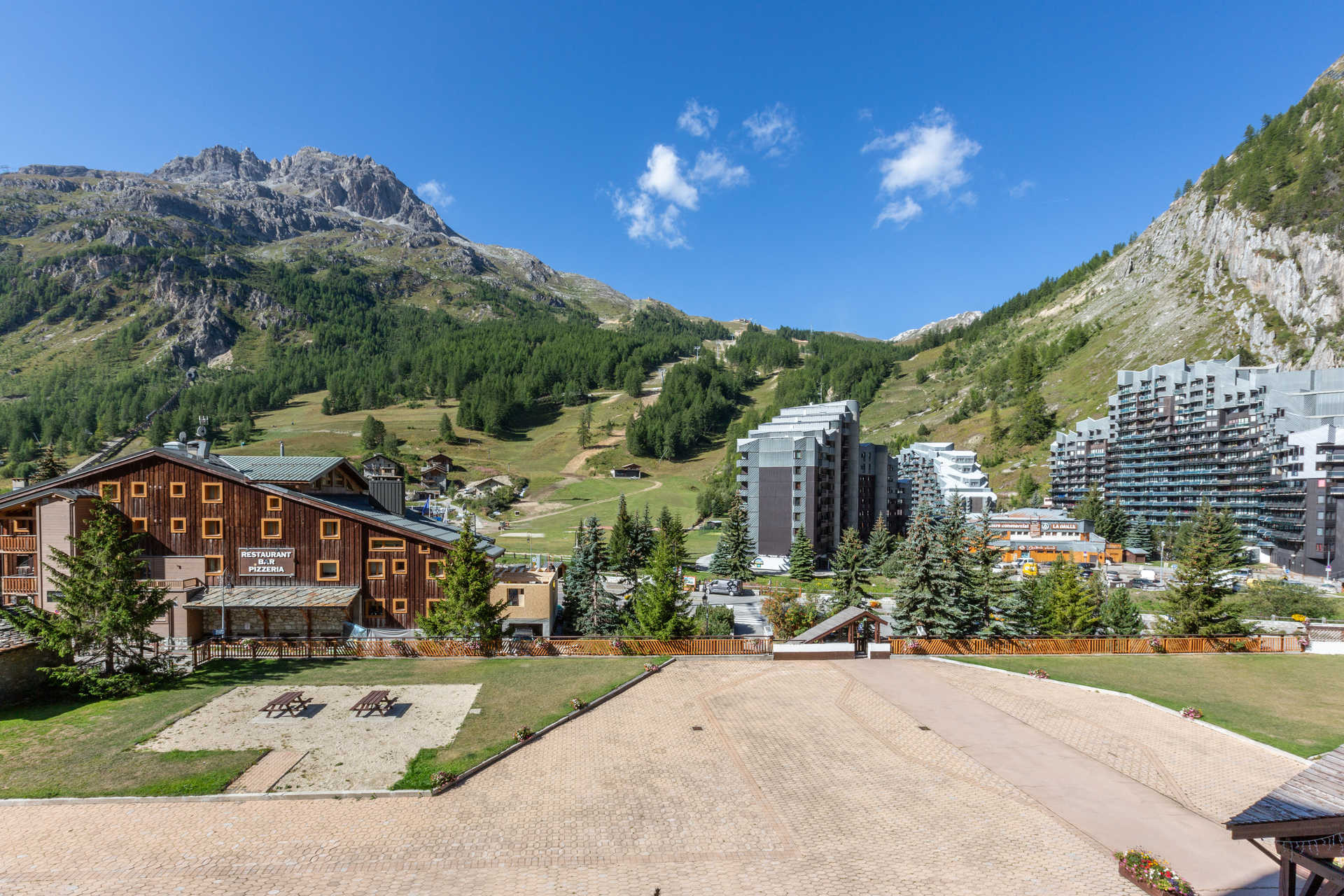 _lv_images__lot_0001000012_09_1457950