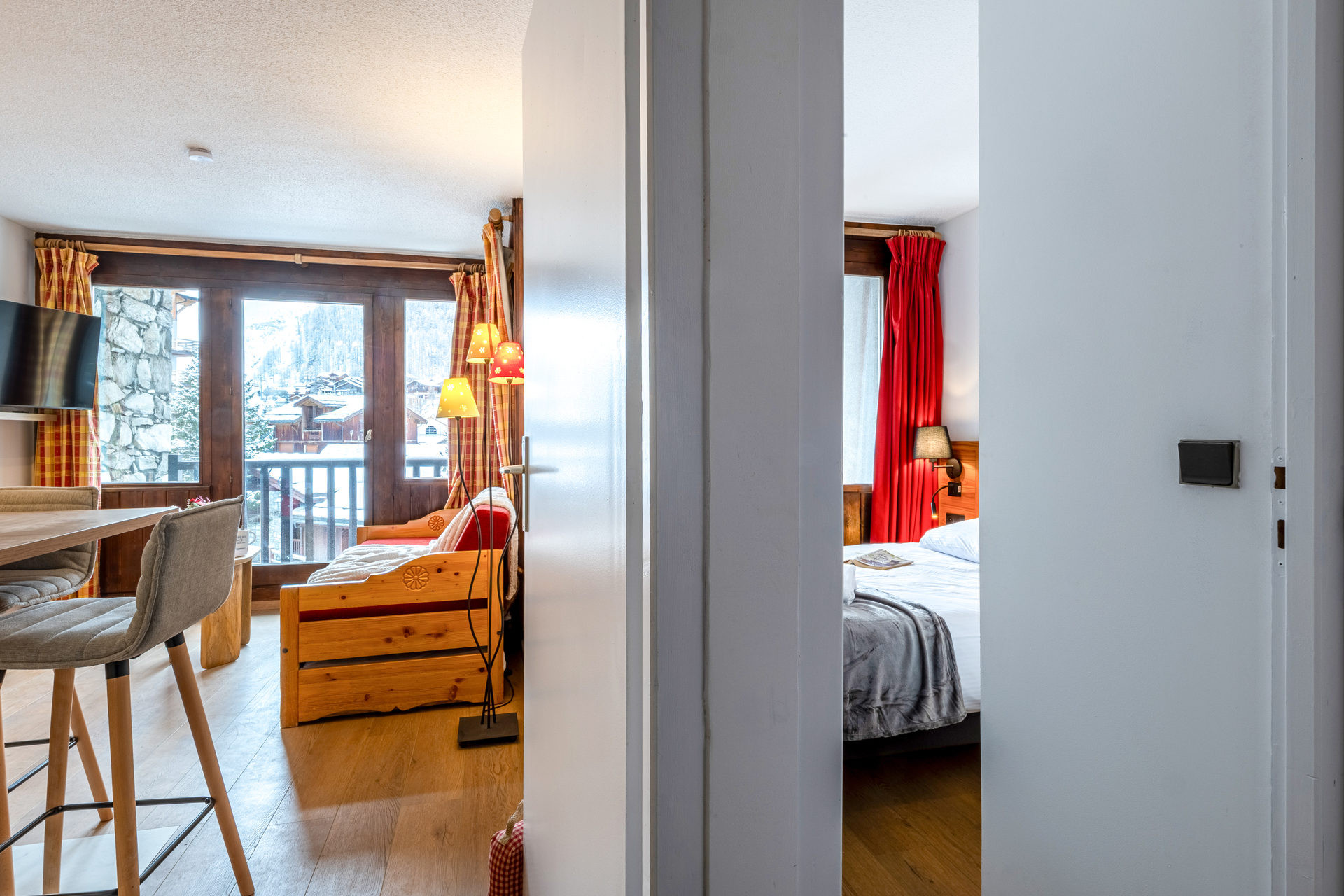 _lv_images__lot_0001050082_07_1455963