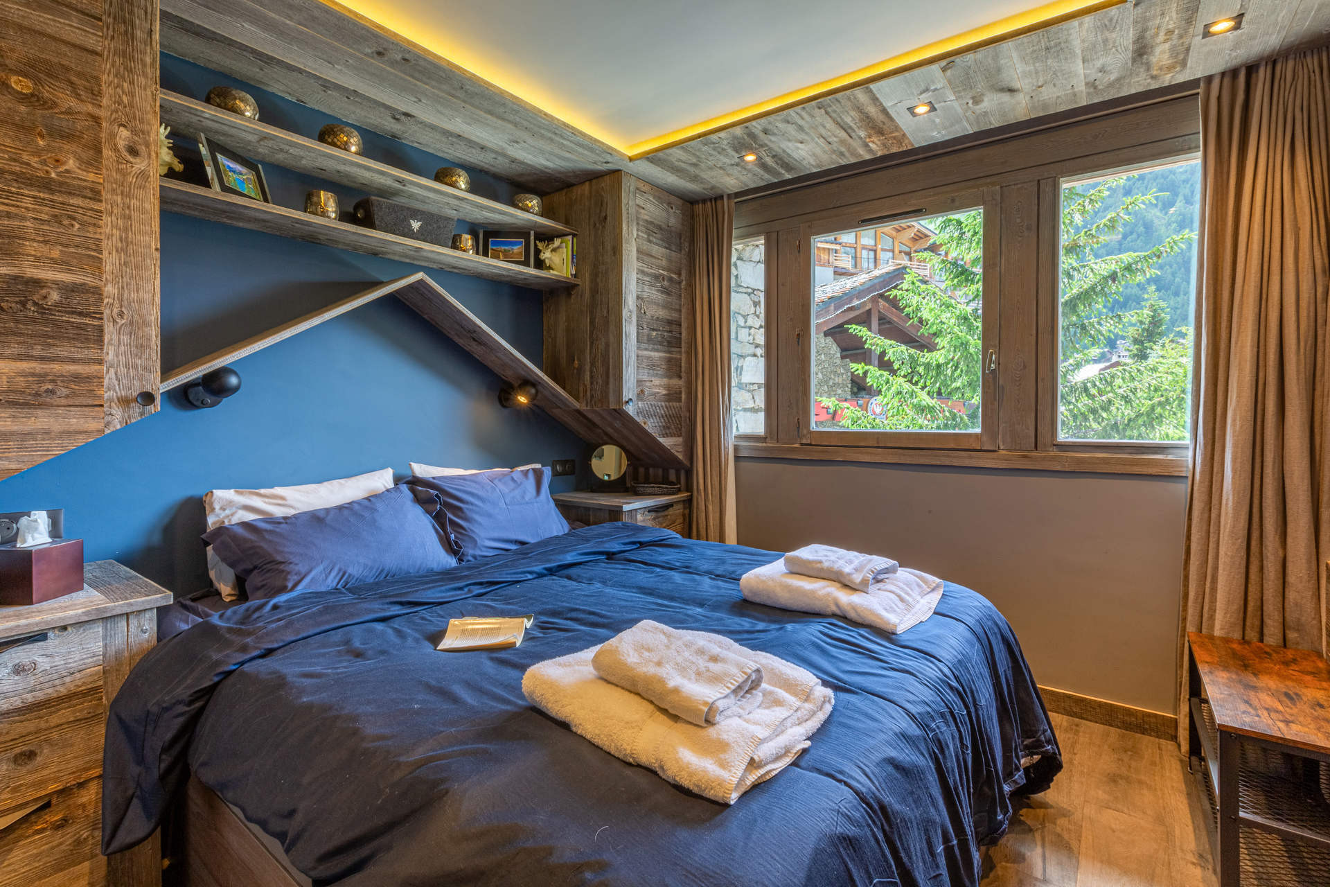 _lv_images__lot_0001050085_07_1458068