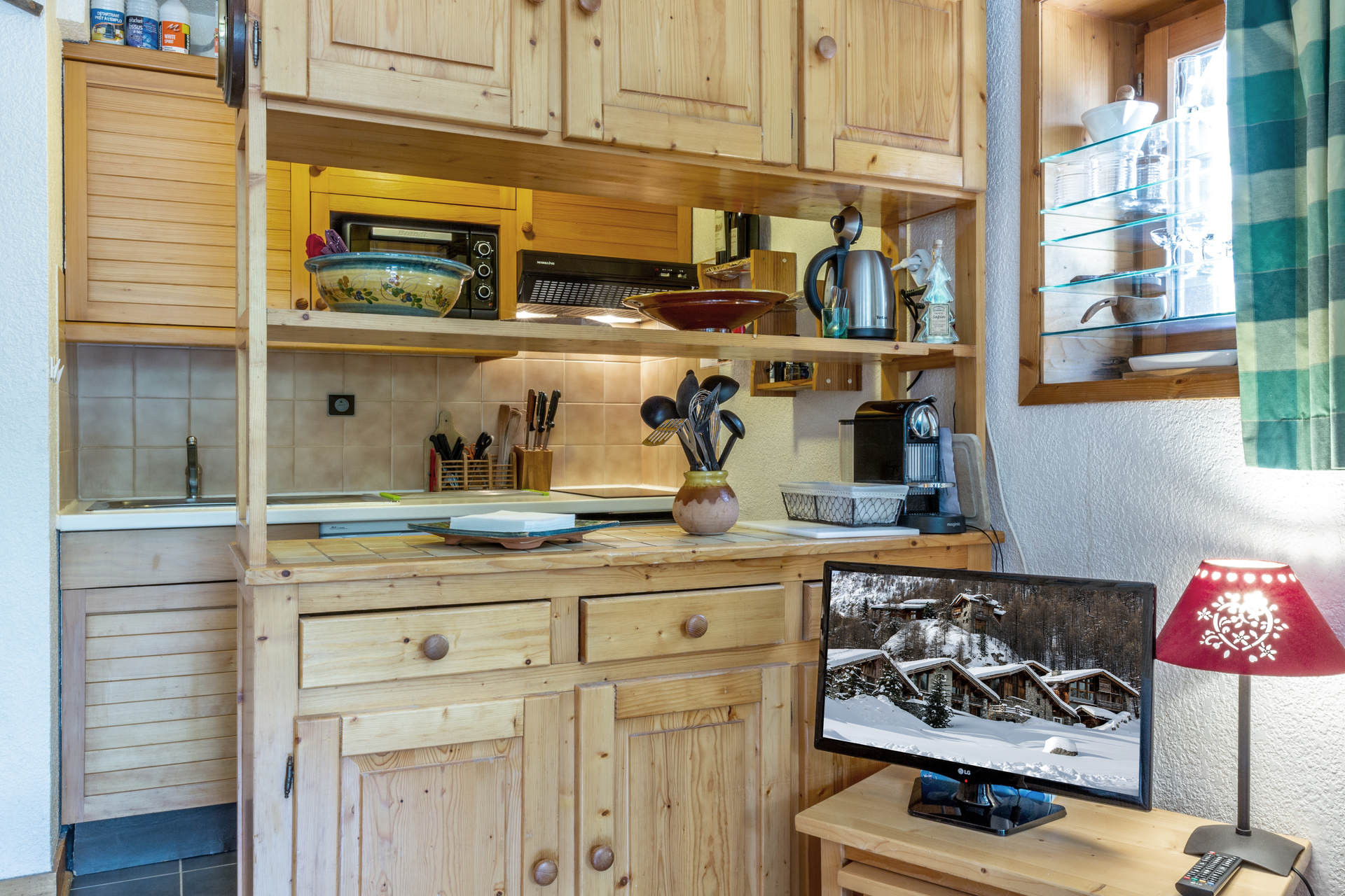 _lv_images__lot_0001050126_06_1456778