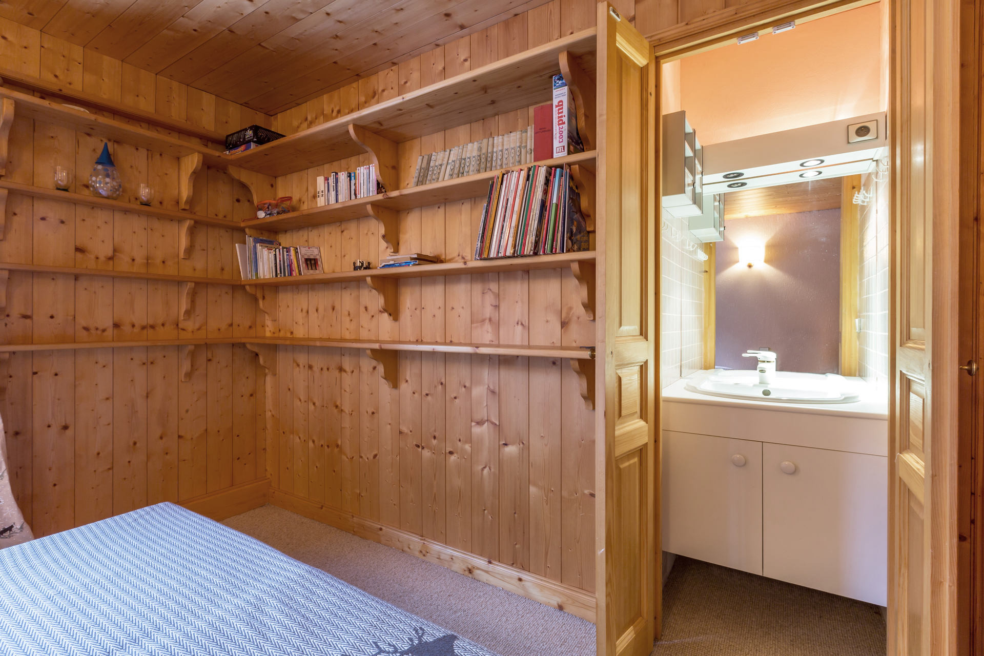 _lv_images__lot_0001080012_14_1455002